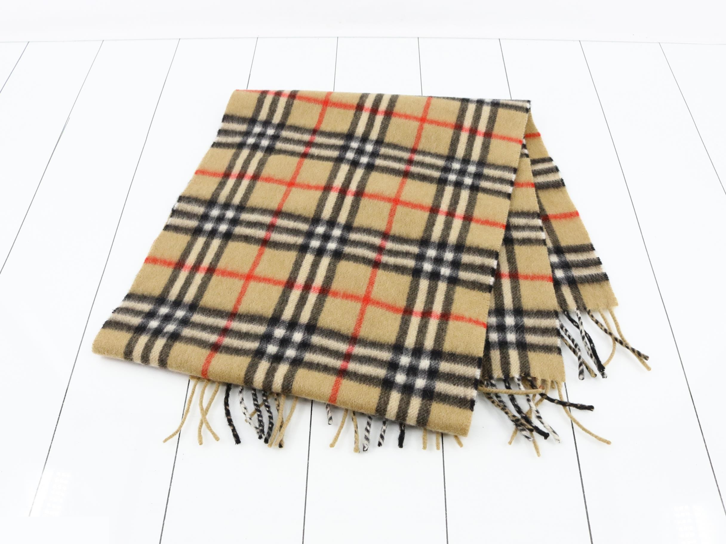 Scarf, Nova Check pattern, 100% cashmere — view 3