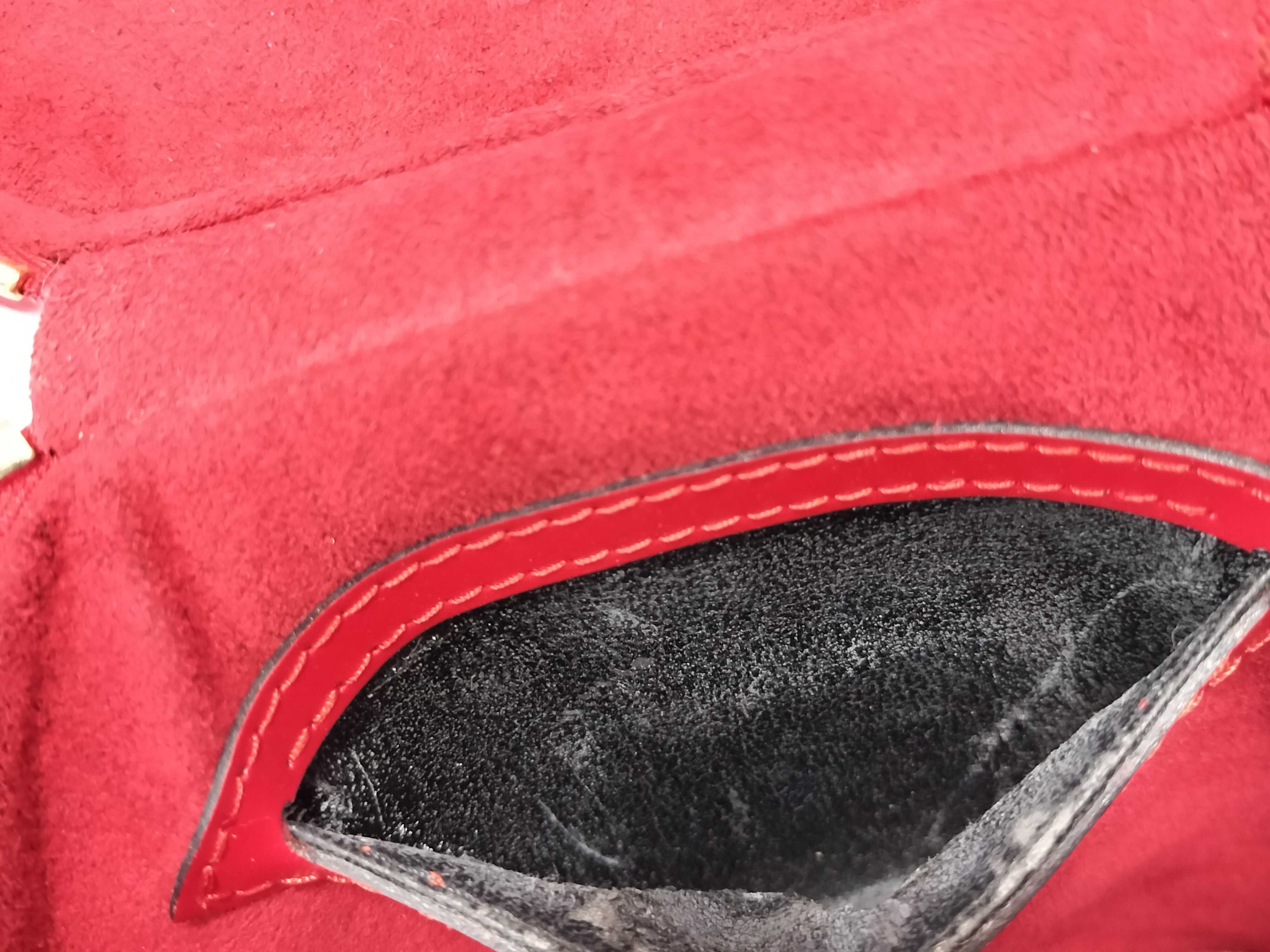 Epi LV Epi Cannes Vanity Bag M48037 Handbag — view 14
