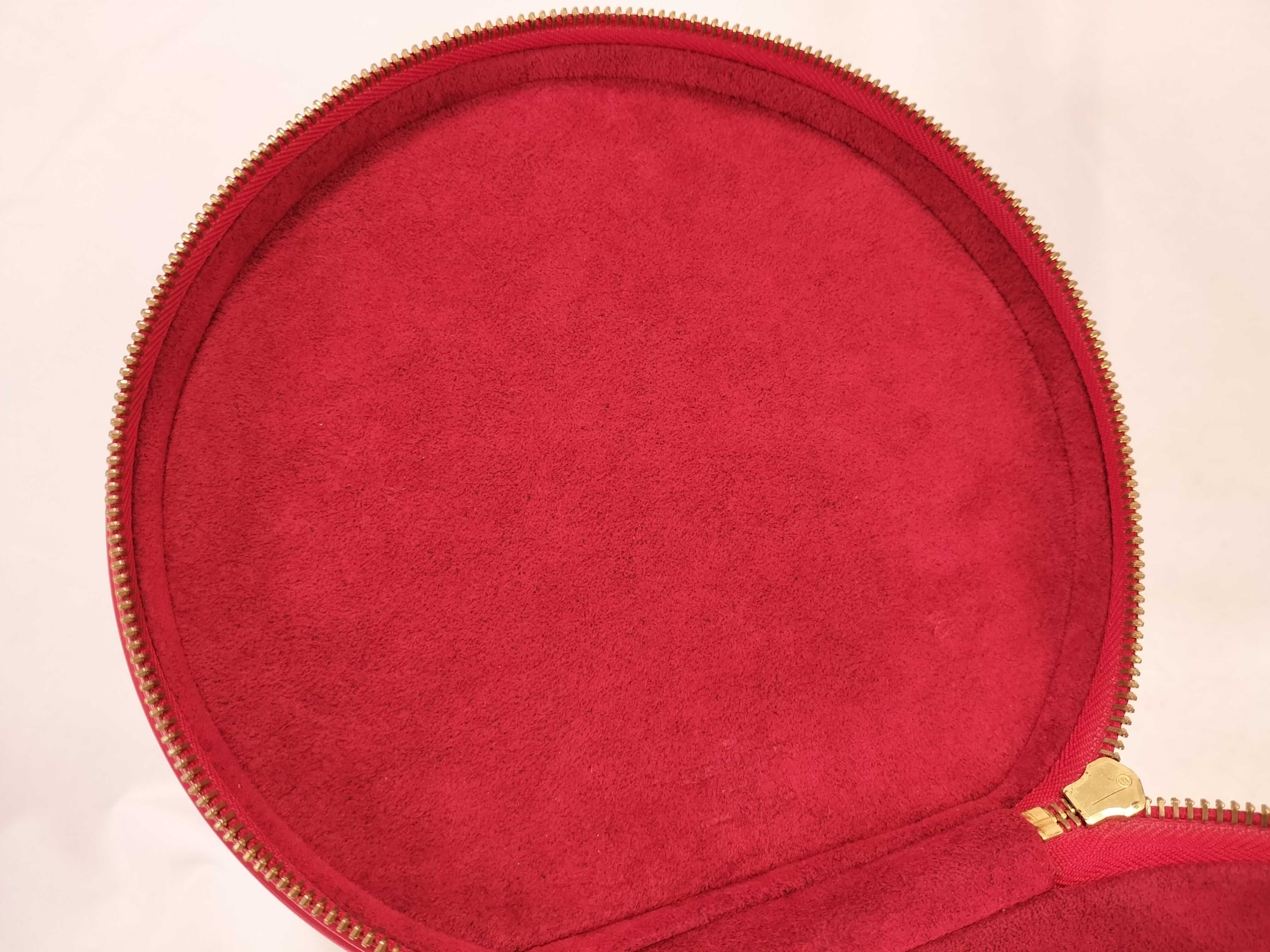 Epi LV Epi Cannes Vanity Bag M48037 Handbag — view 9