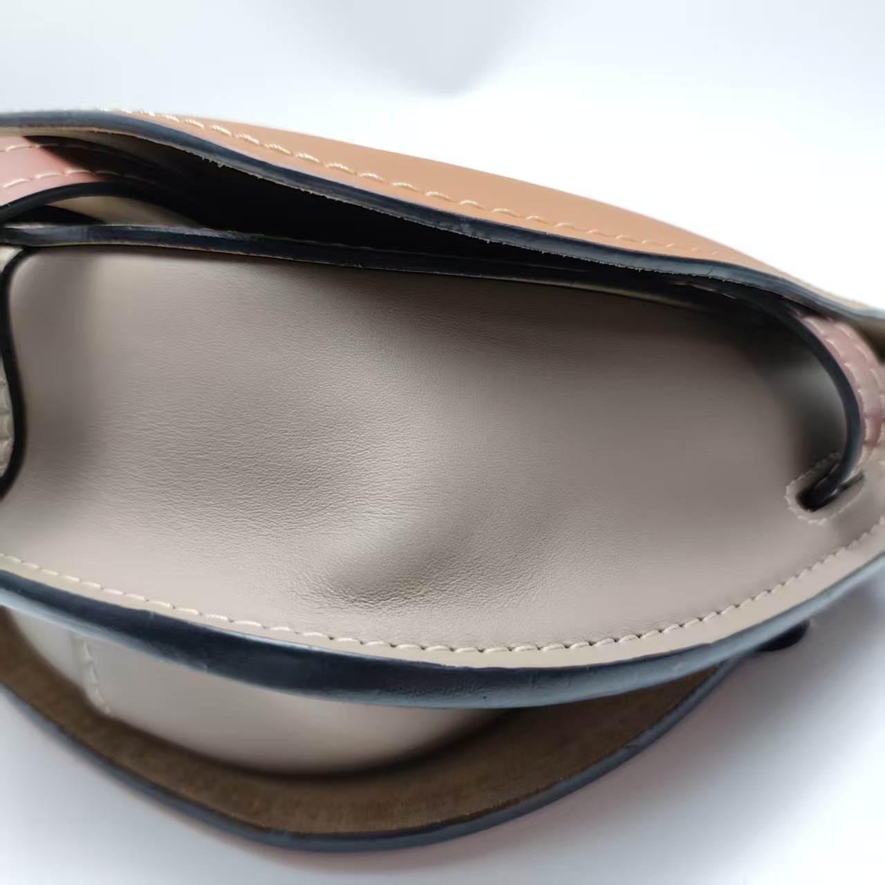 【*Shipped from: China*】LOEWE Gate Leather Shoulder Bag — view 4