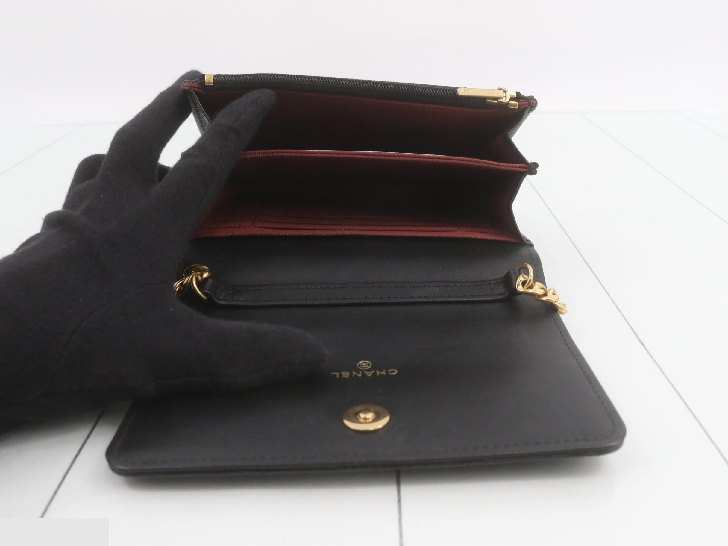 Matelassé Bijou Chain Wallet — view 4