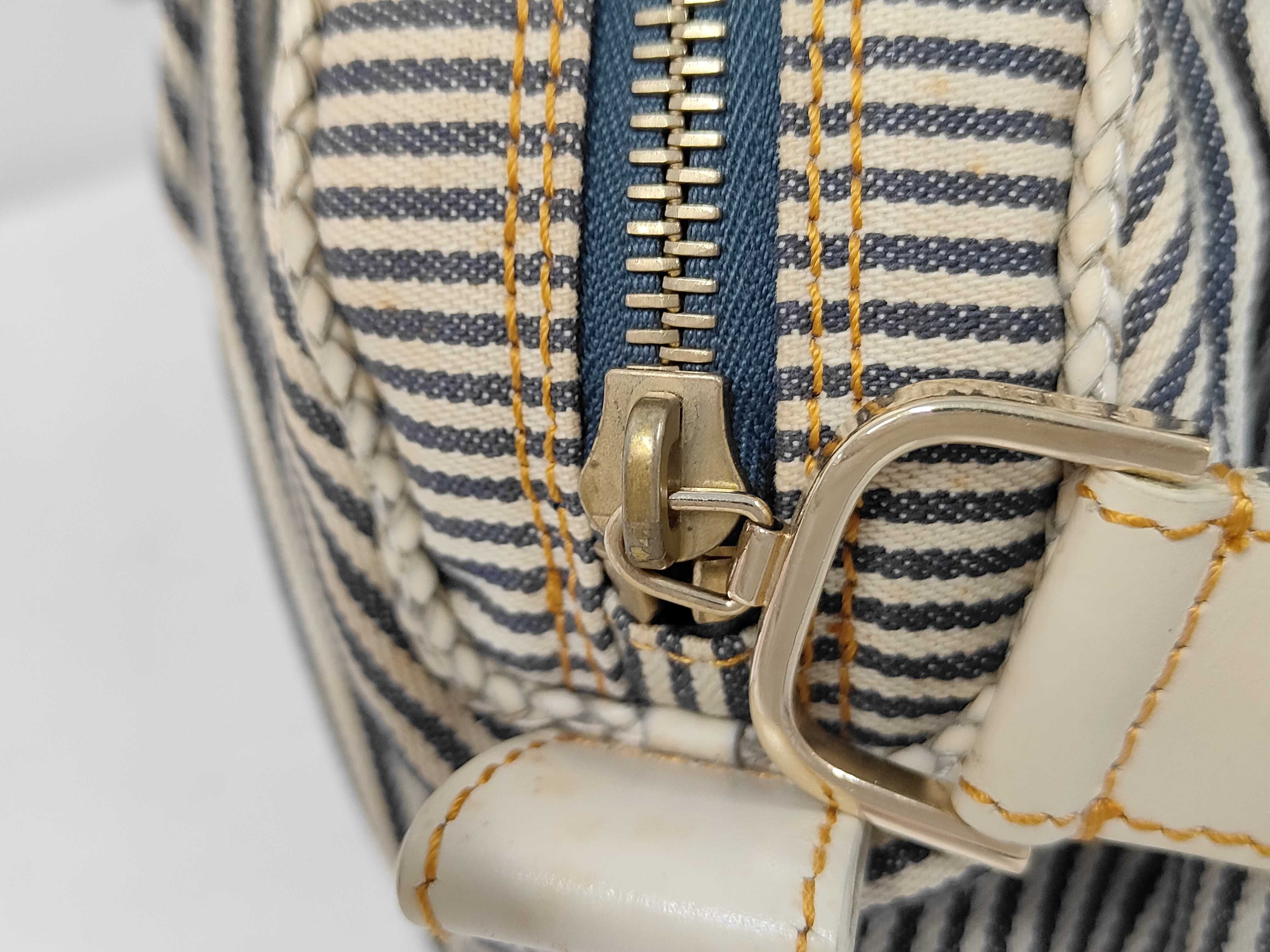 handbag — view 8