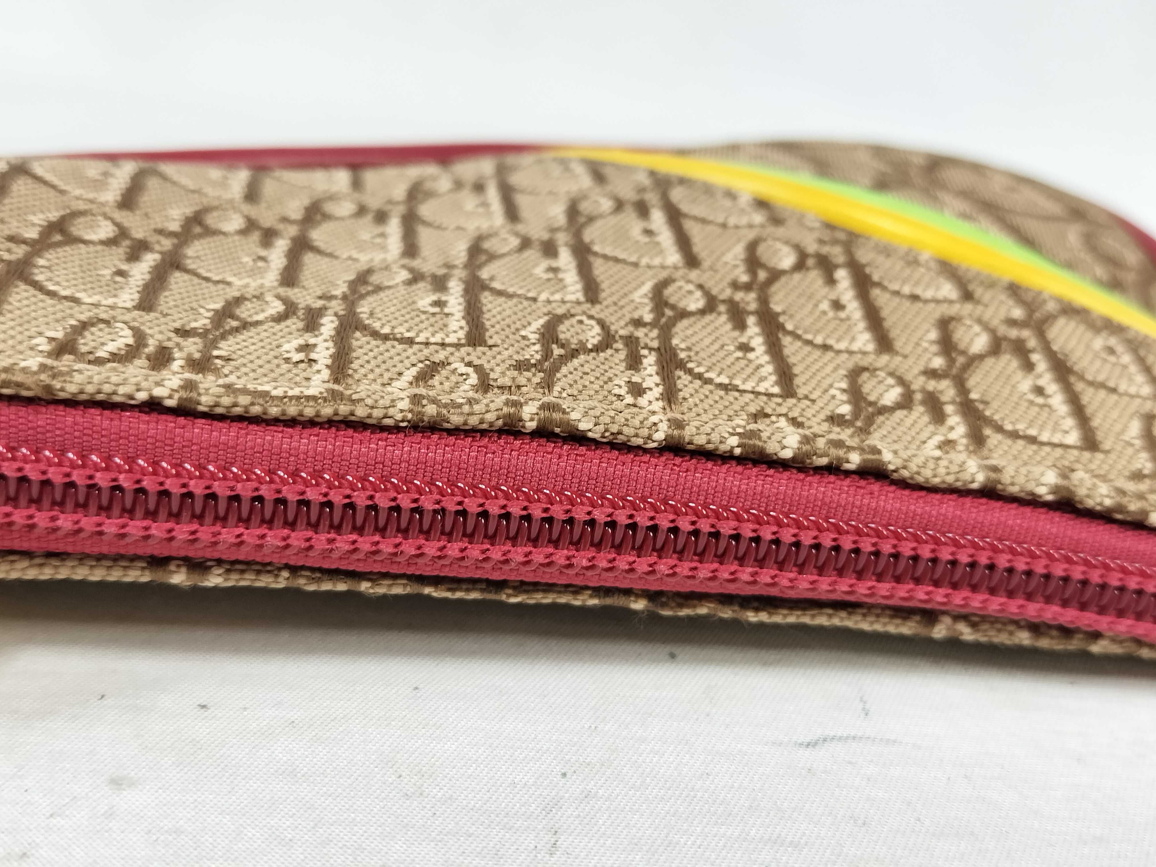 Trotter Rasta Pouch — view 3