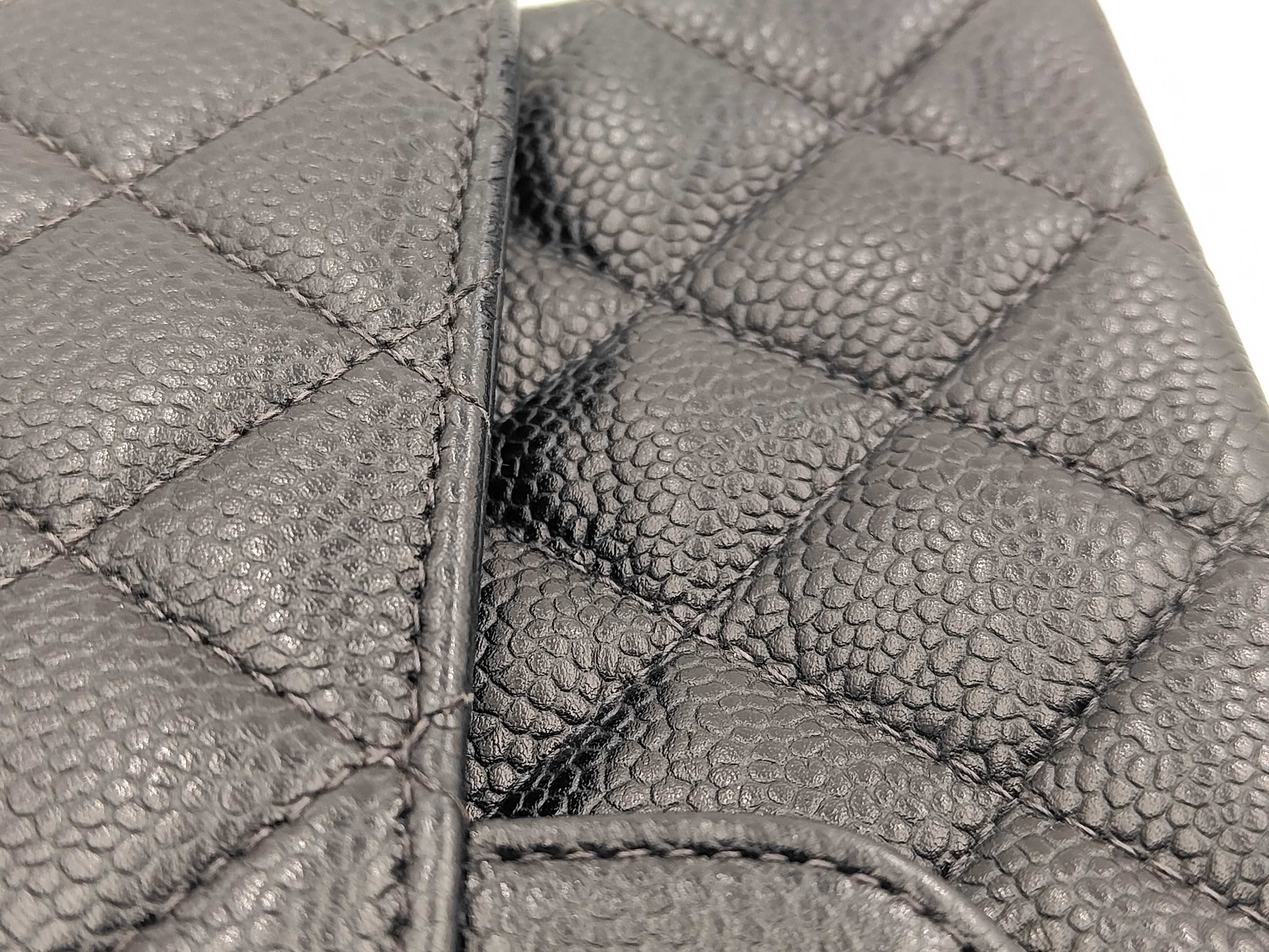Matelassé Caviar Skin Double Chestnut Black x Silver Shoulder Bag — view 15