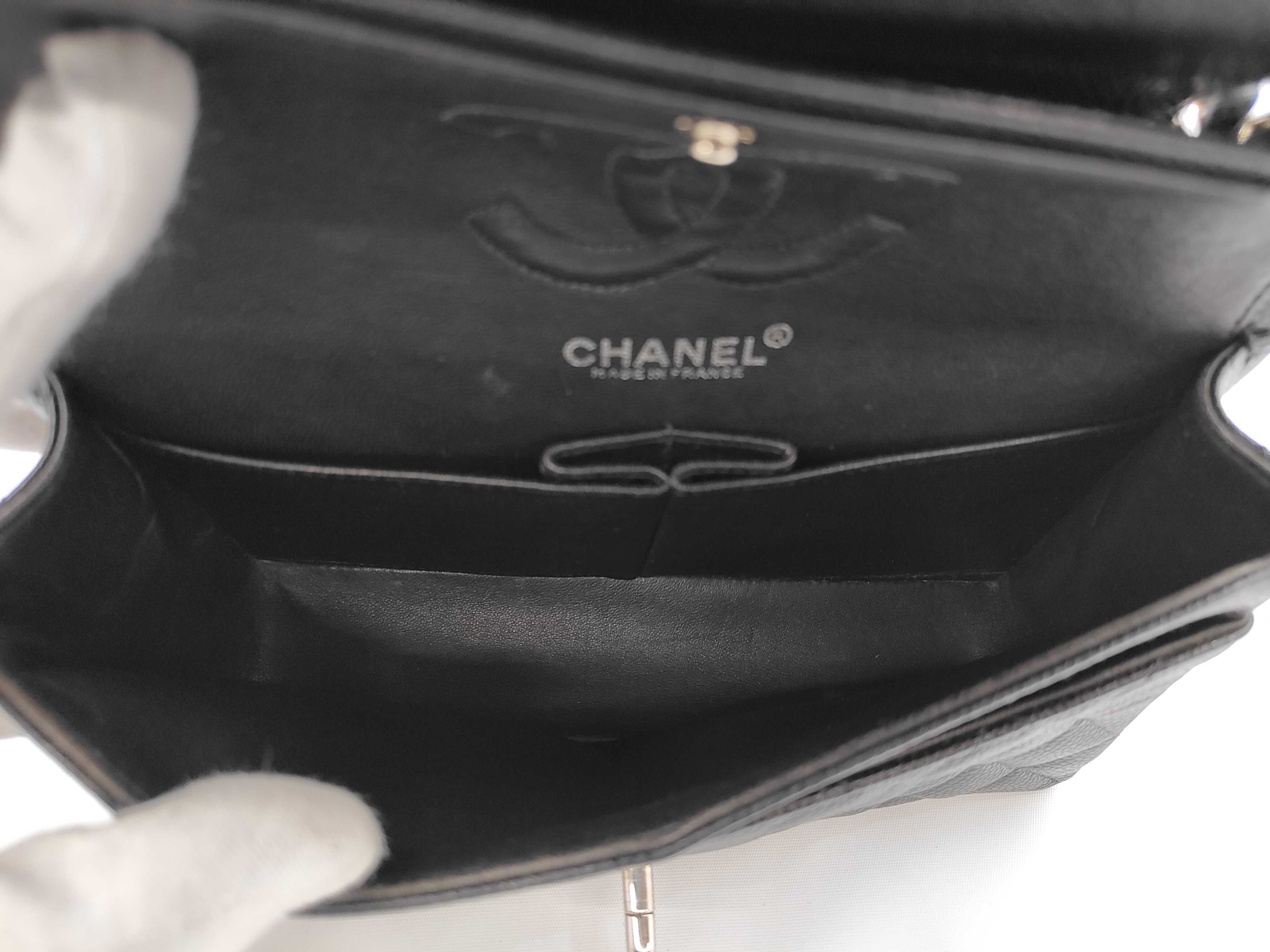 Matelassé Caviar Skin Double Chestnut Black x Silver Shoulder Bag — view 9