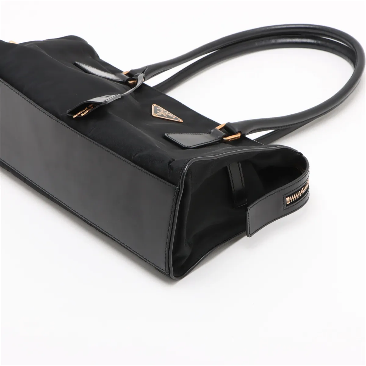 Tessuto Nylon x Leather Handbag Black BR0345 Bearer Guarantee — view 3