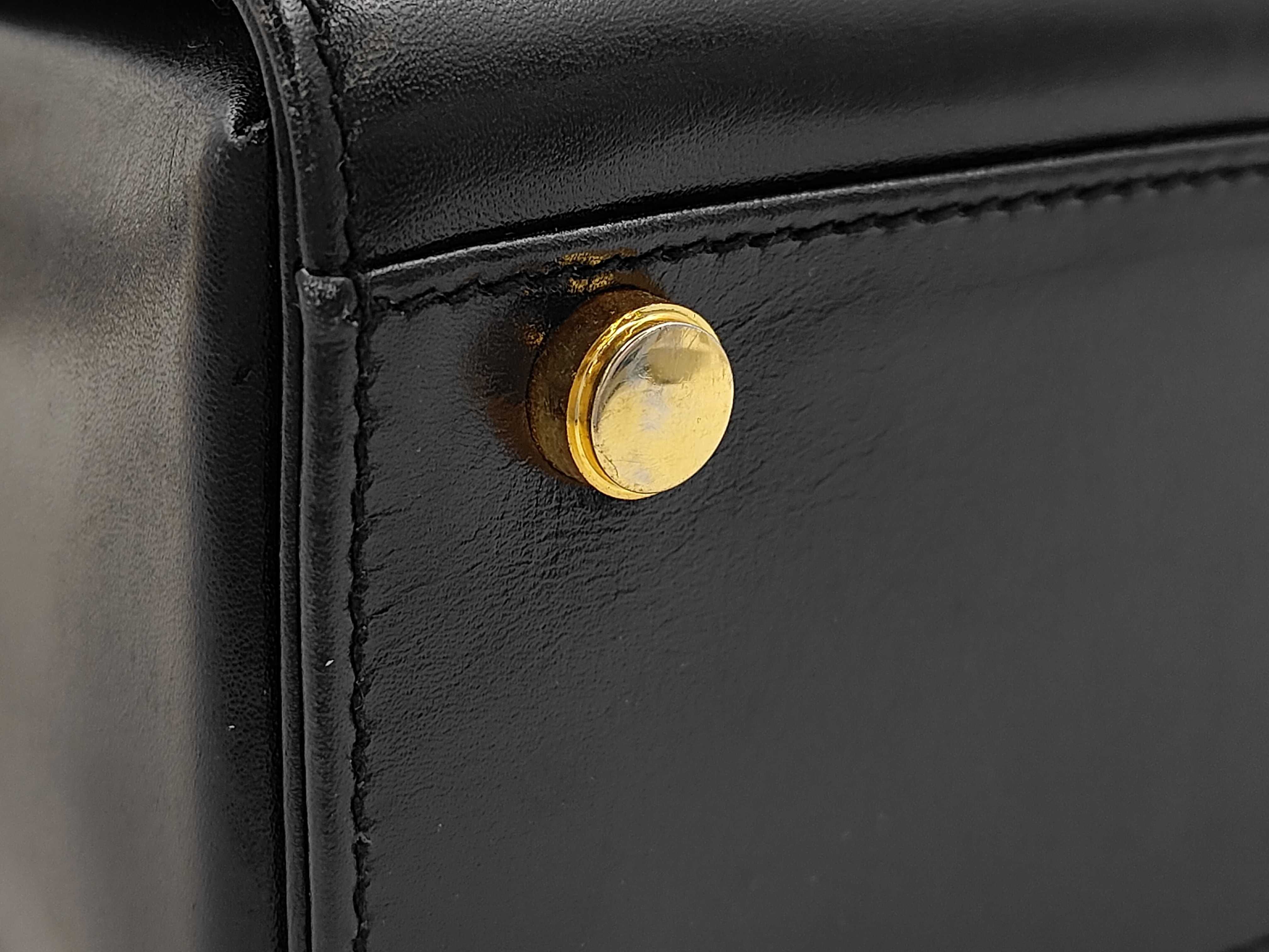 Ferragamo Gancini Shoulder Bag — view 12