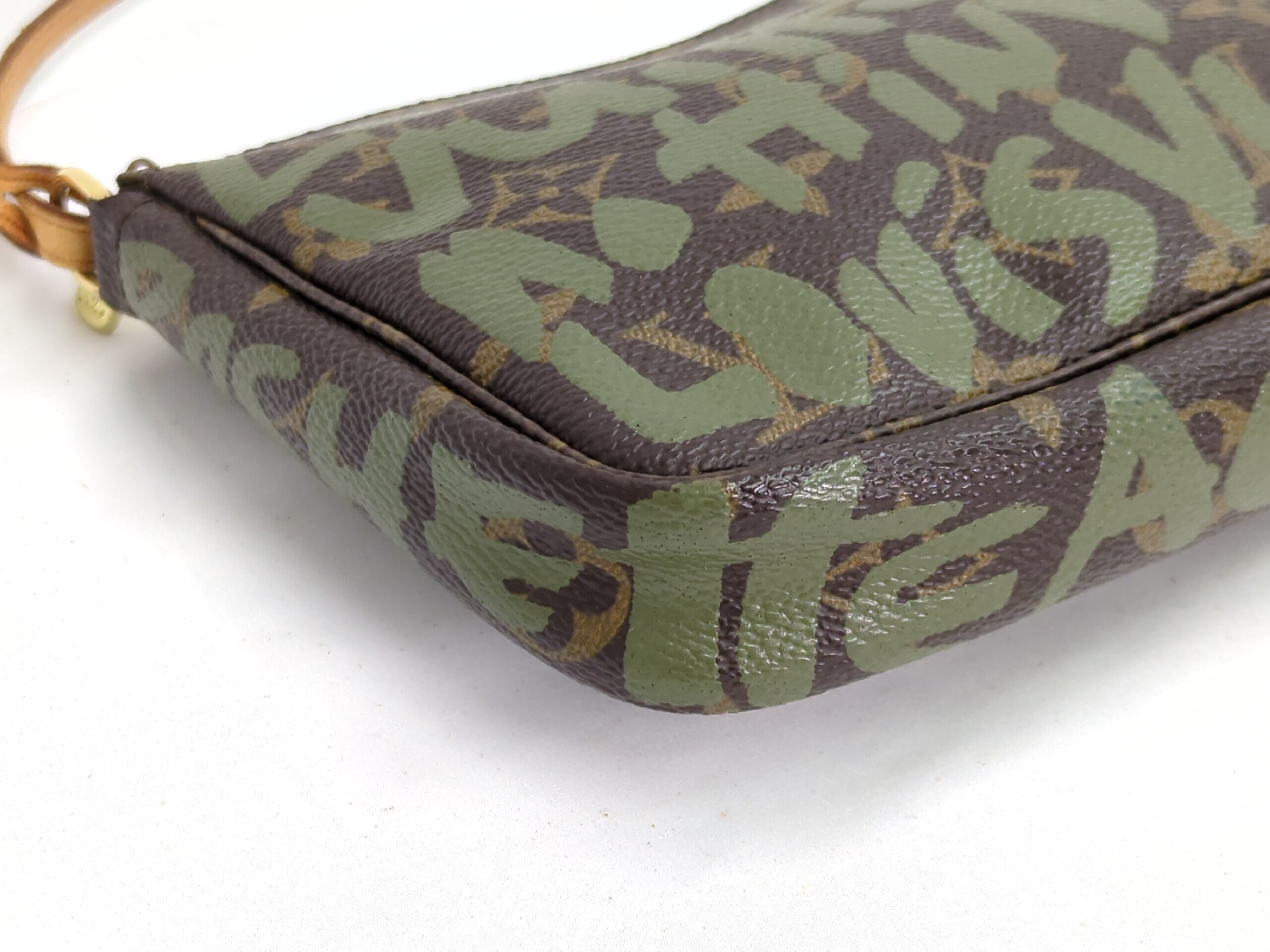 M92191 Monogram Graffiti Pochette Accessoires Handbag — view 3