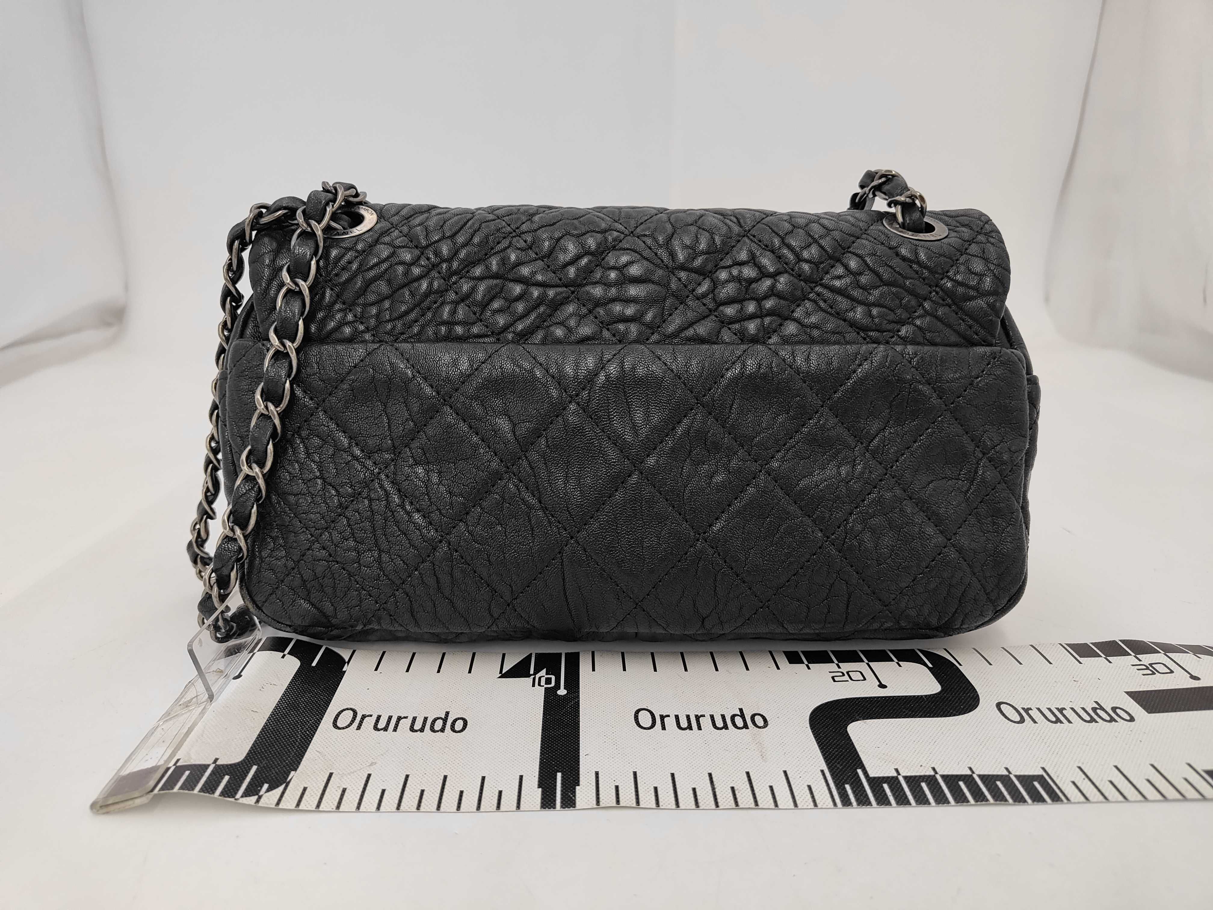 Matelassé Vintage Calf Single Flap Chain Shoulder Bag, Black with Gunmetal Hardware, with original seal, serial number 21-21457032 (handbag) — view 2