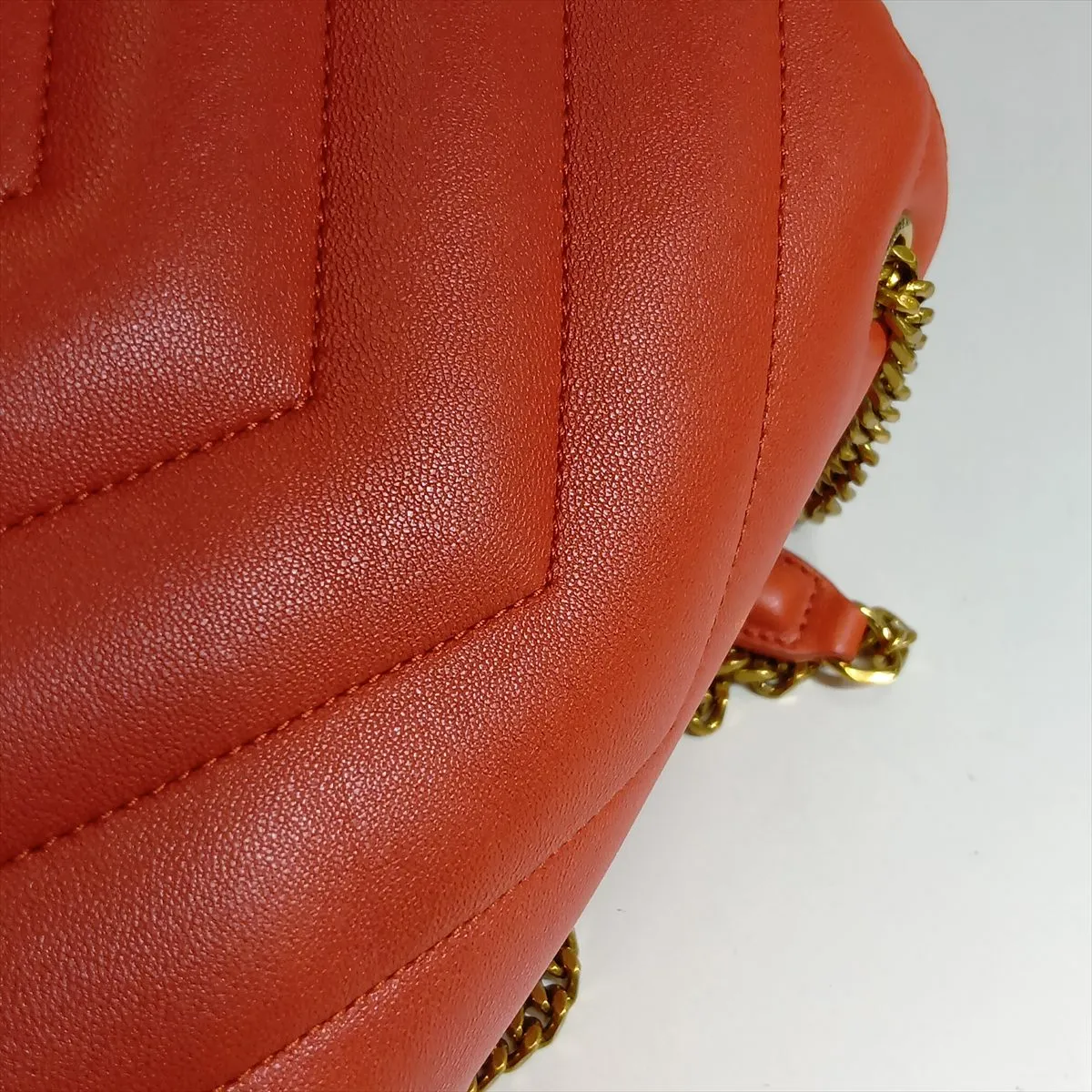 Loulou Toy Leather Chain Shoulder Bag, Red, 821749 — view 13