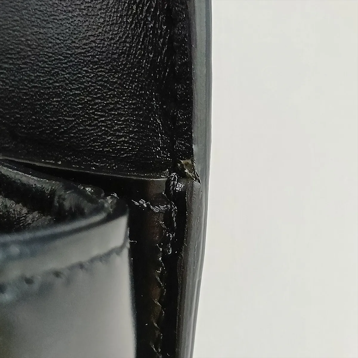 Triomphe Classic Leather Shoulder Bag, Black — view 14