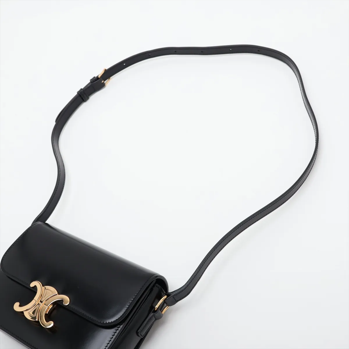 Triomphe Classic Leather Shoulder Bag, Black — view 5