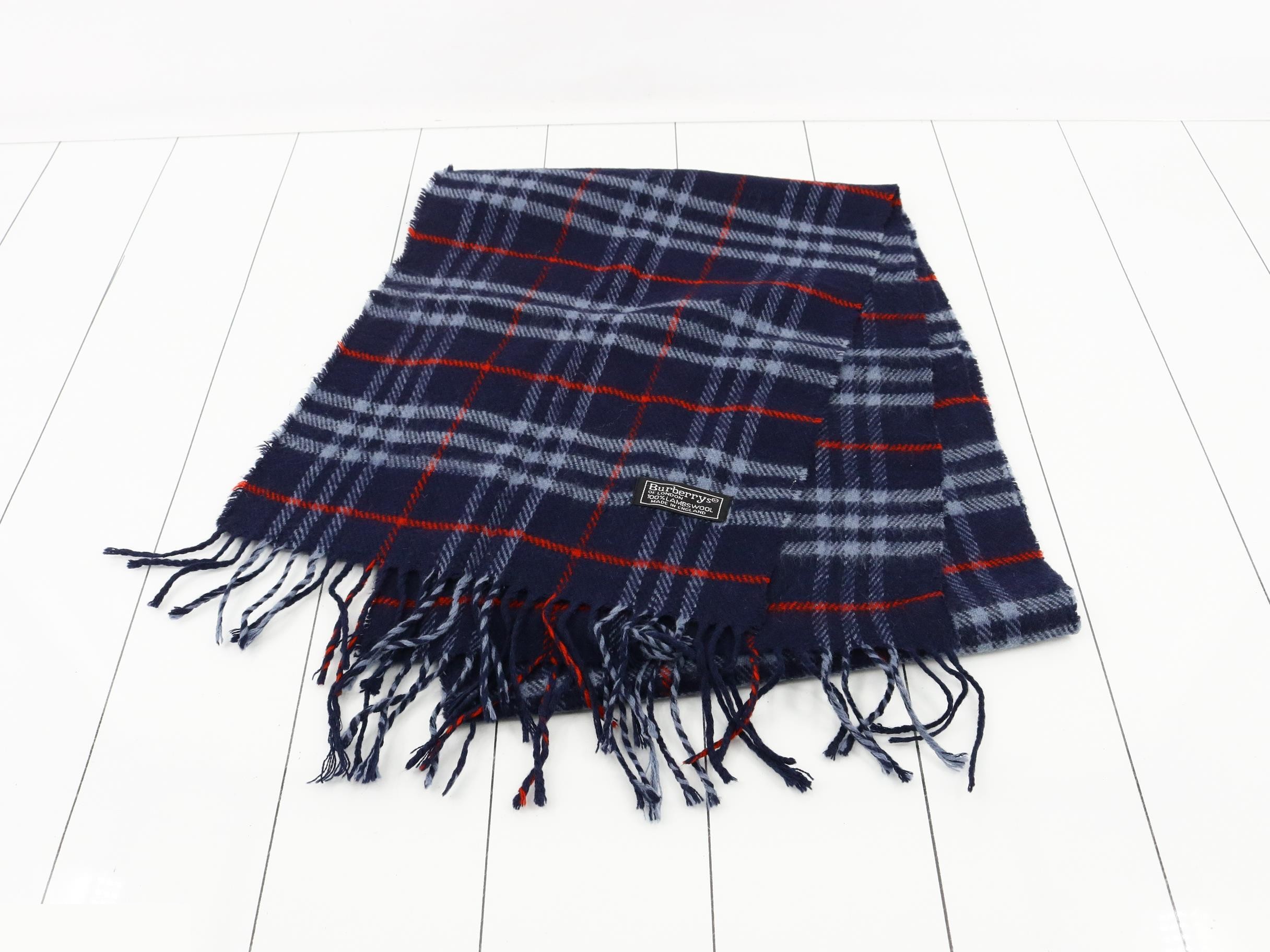 Other lines: Small items, accessories, and scarves — view 2