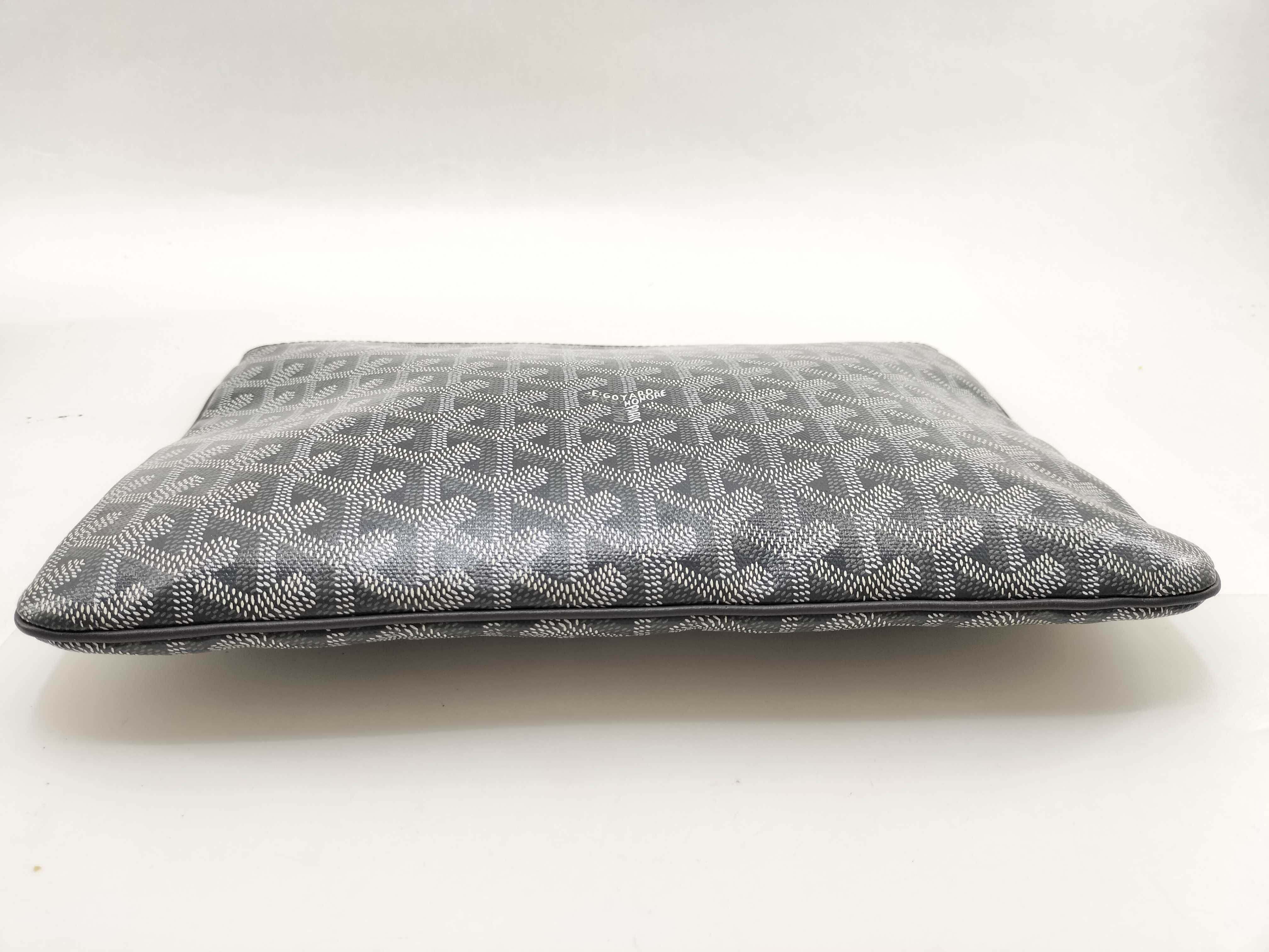 Sena MM Clutch Bag Special Color Gray Clutch Bag — view 3