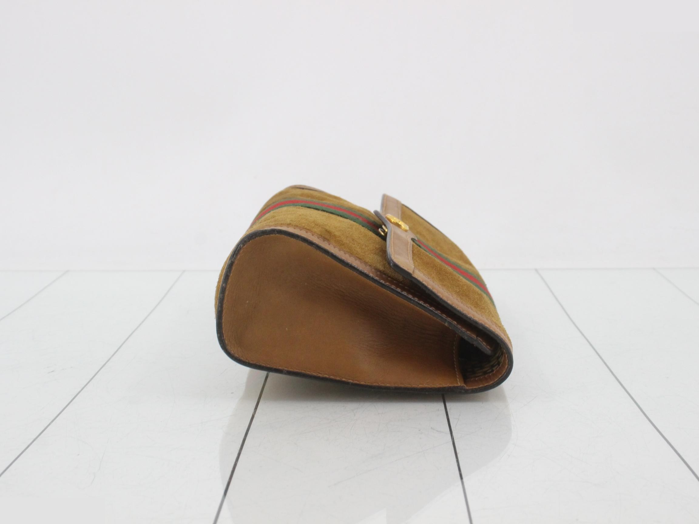 clutch — view 3