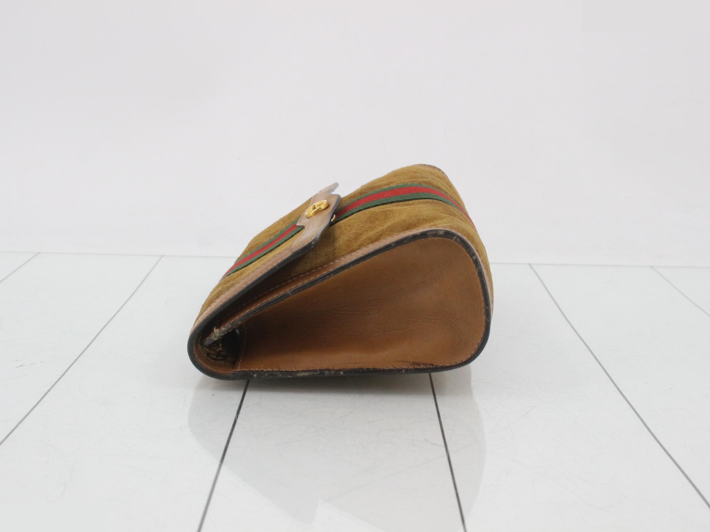 clutch — view 4