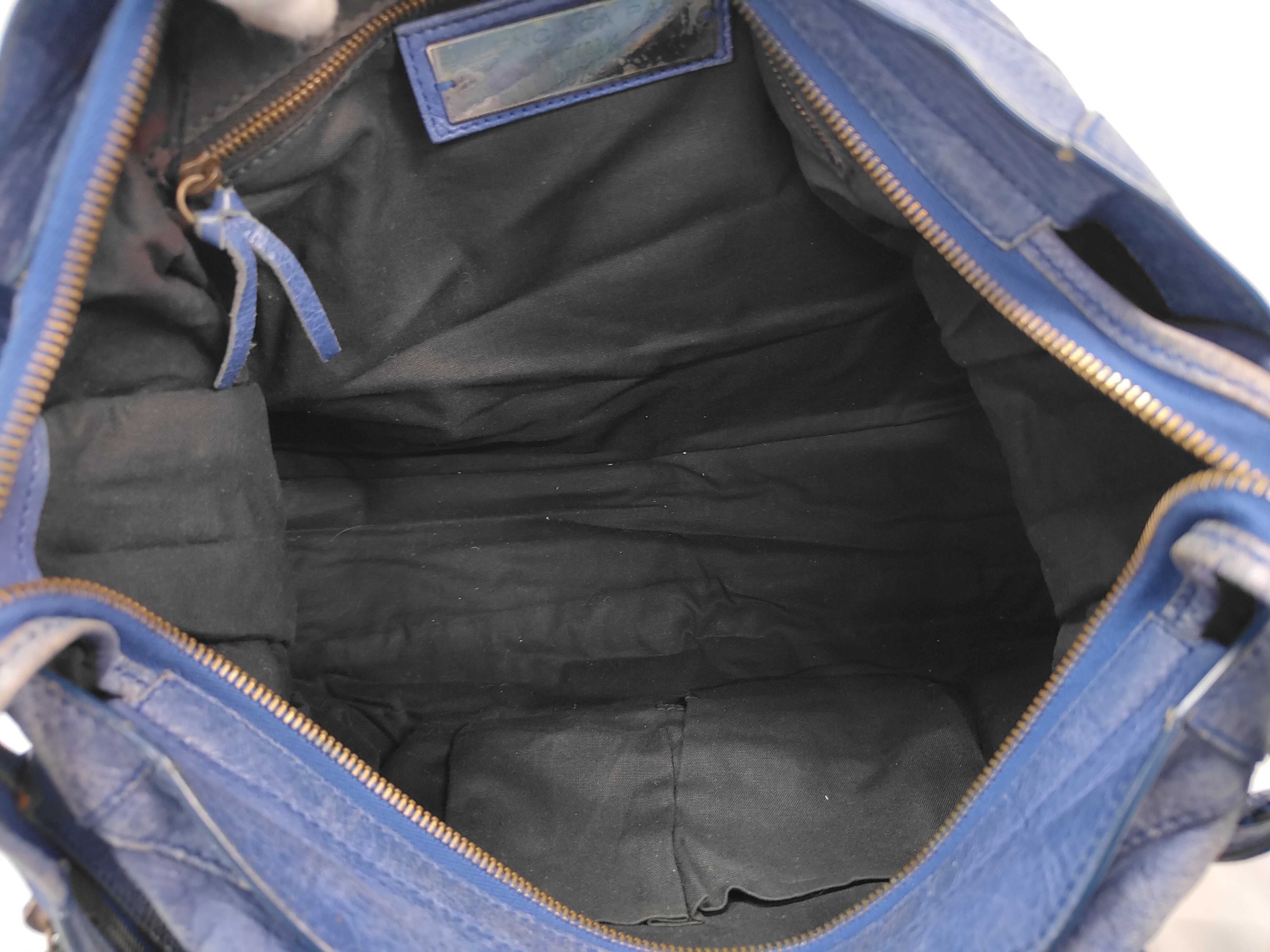 The Giant City The First City 2-way Blue Handbag — view 9