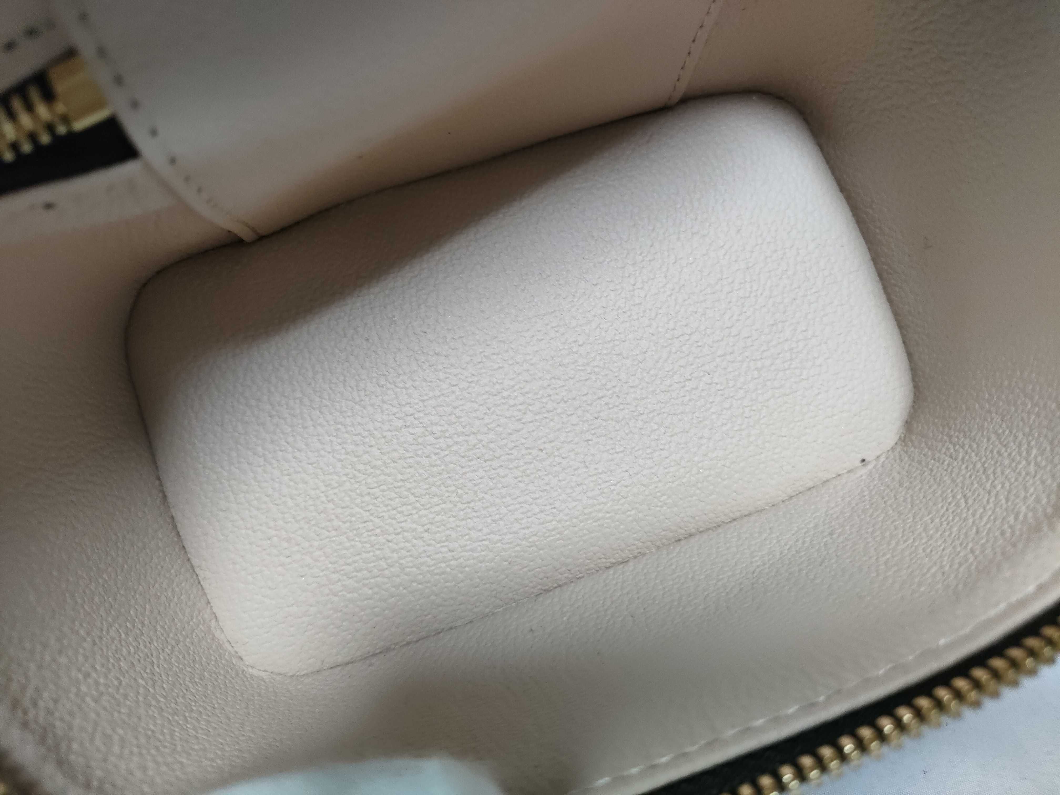 Monogram KR- Nice Nano Pouch Monogram M44936 Vanity Bag — view 12