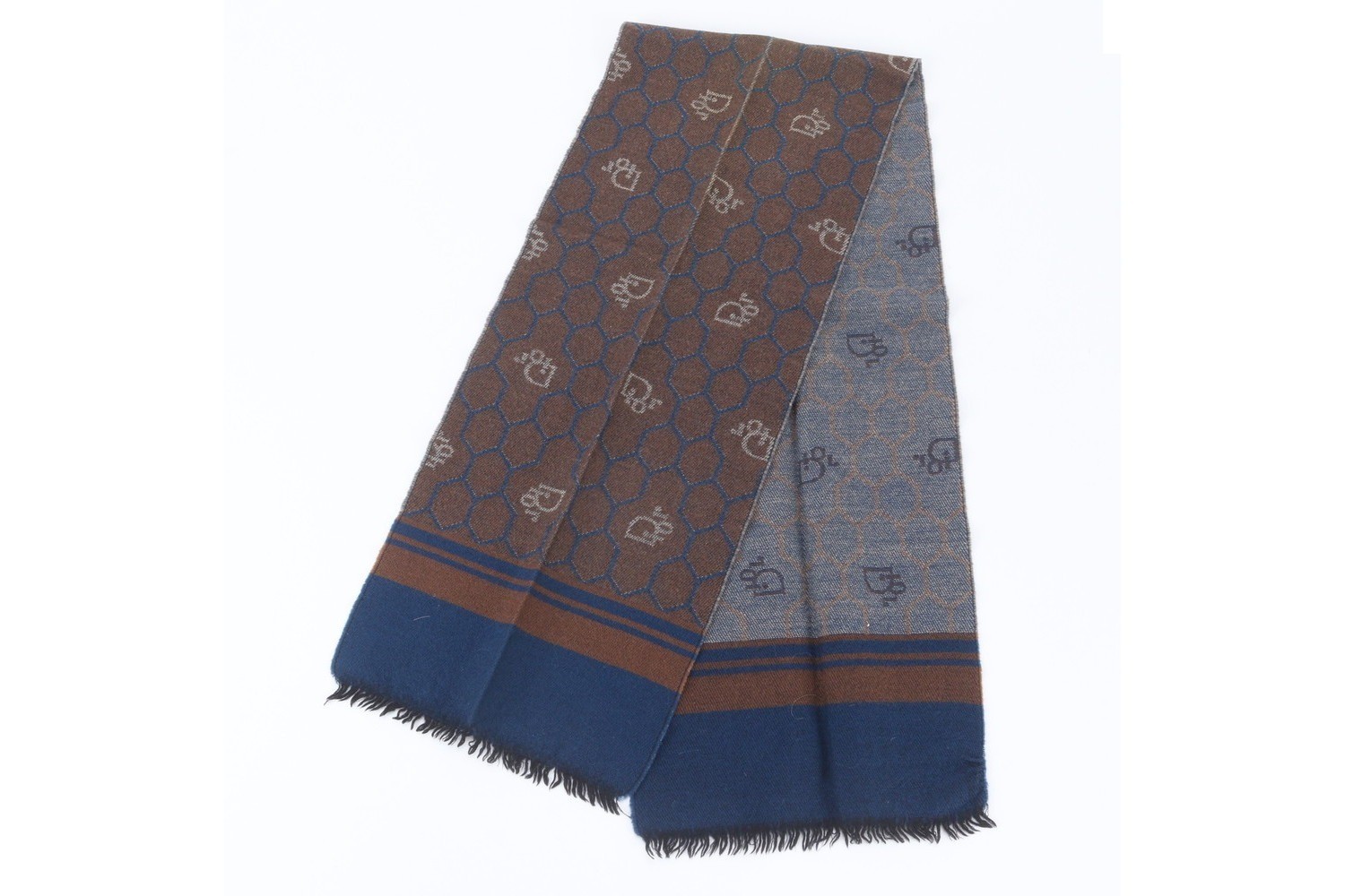 Honeycomb pattern scarf — view 5