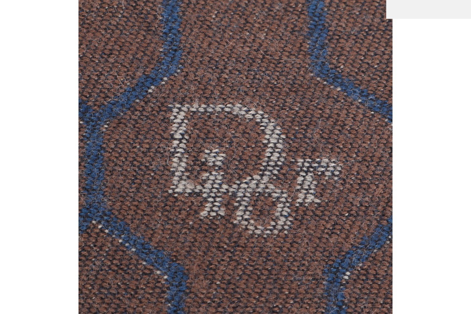 Honeycomb pattern scarf — view 6