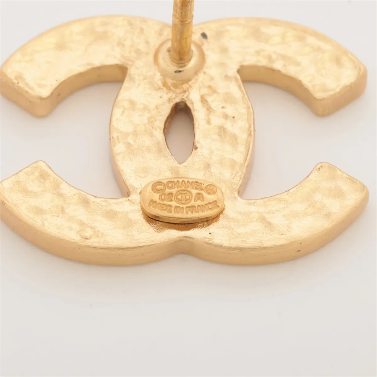 Coco Mark 02A Pin Brooch GP Gold x Black. — view 4