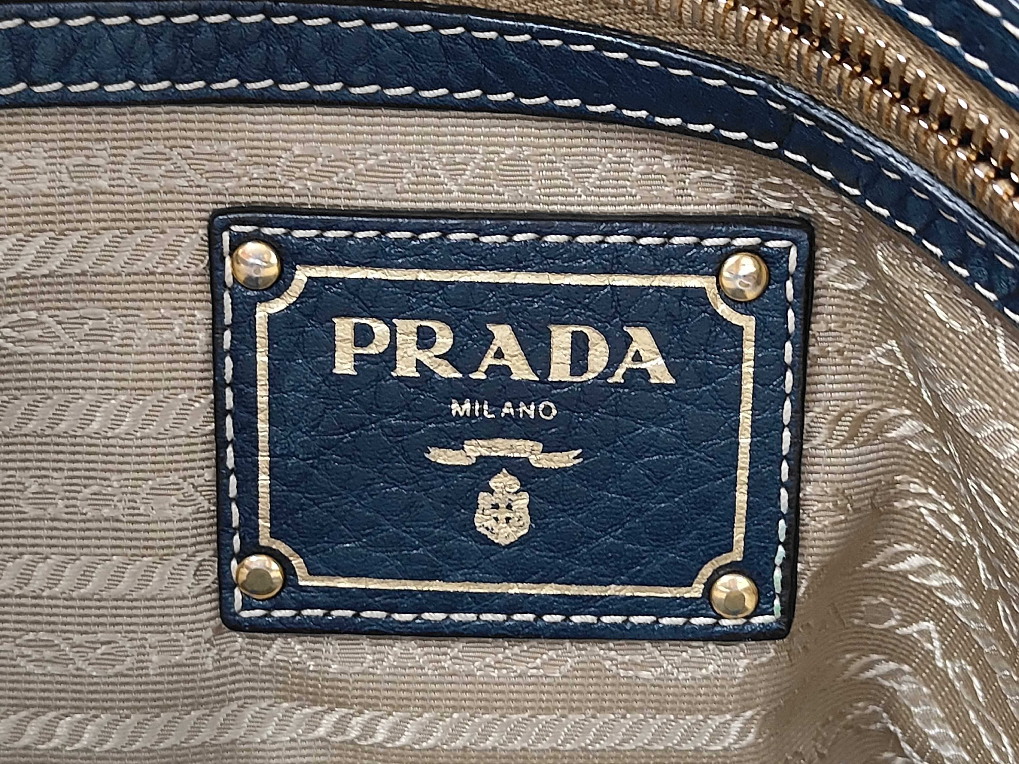 Vitello Daino Tote Bag Navy — view 9
