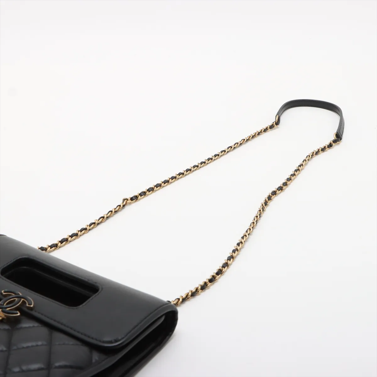 Matelasse Leather Chain Shoulder Bag Black Gold Hardware CU0PKJ7E Random Plate — view 5