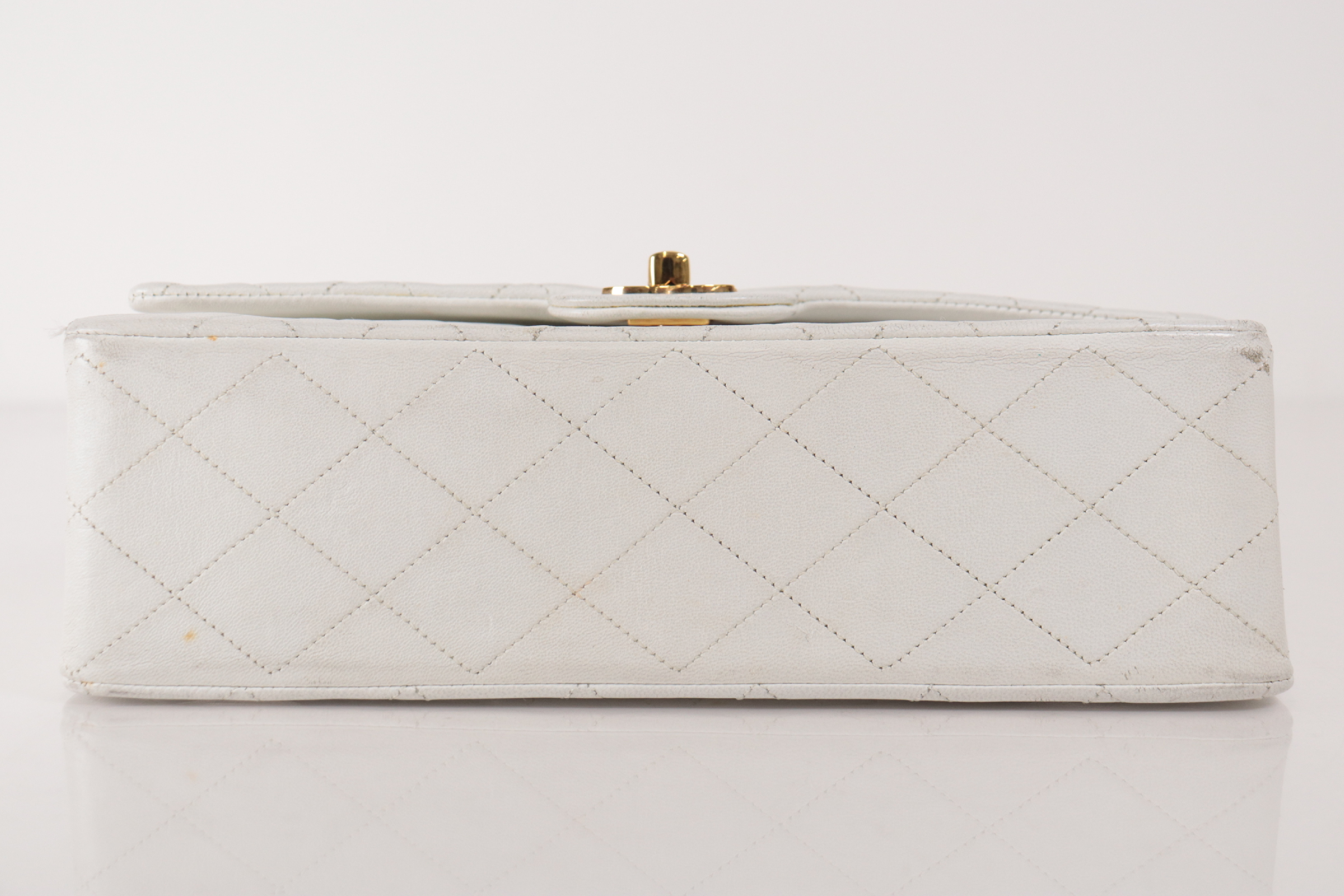 W-Flap 25 Lambskin Chain Shoulder Bag, White, Serial Number 0 — view 7