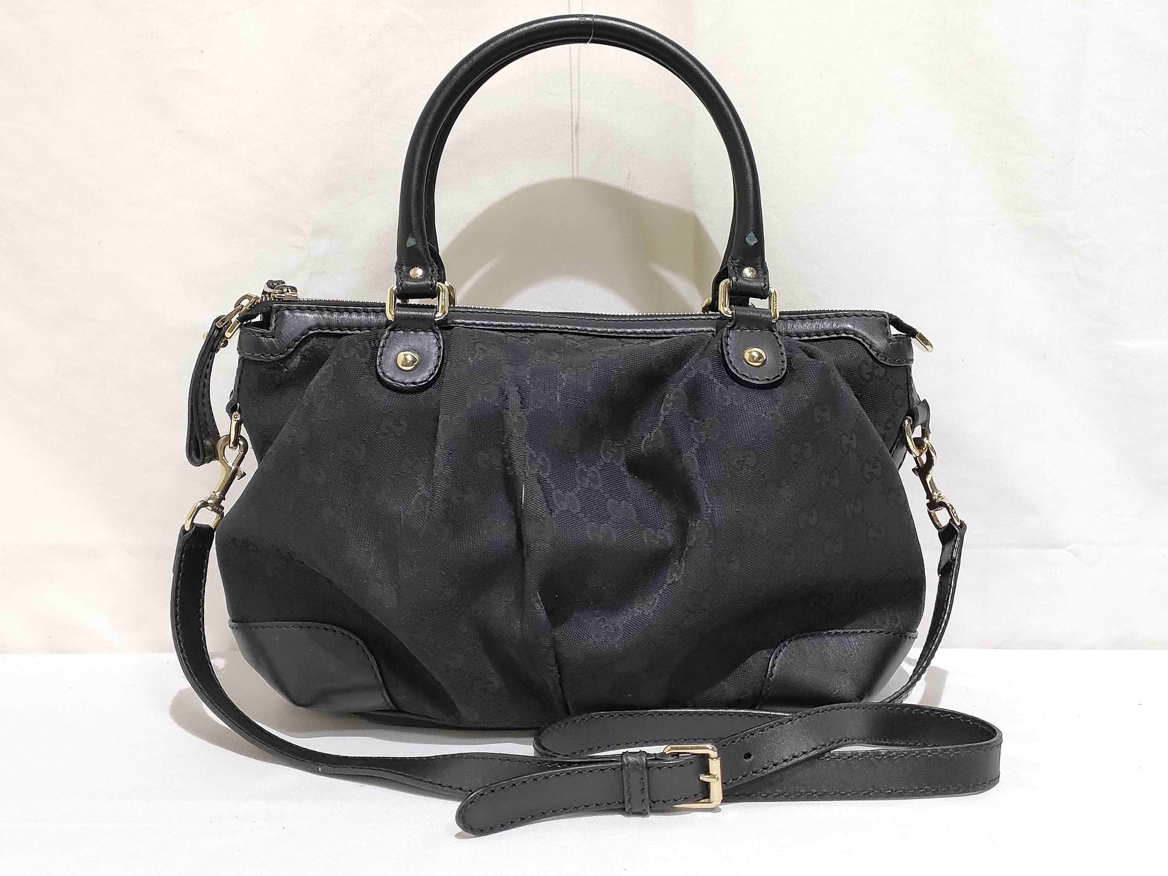 GG Canvas Gucci Sukey 2-way Handbag