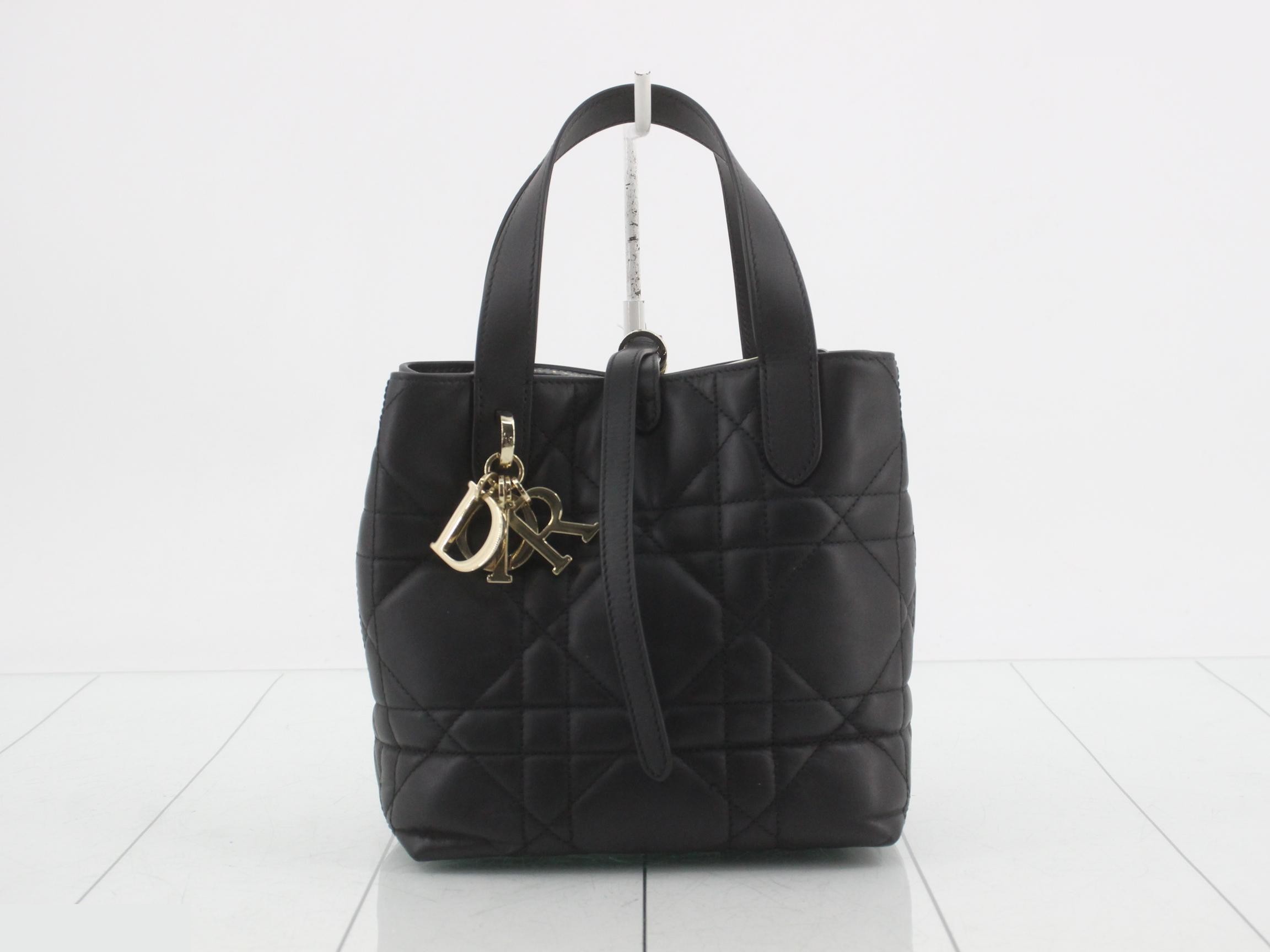 Toujours Macro Cannage 2-Way Shoulder Bag