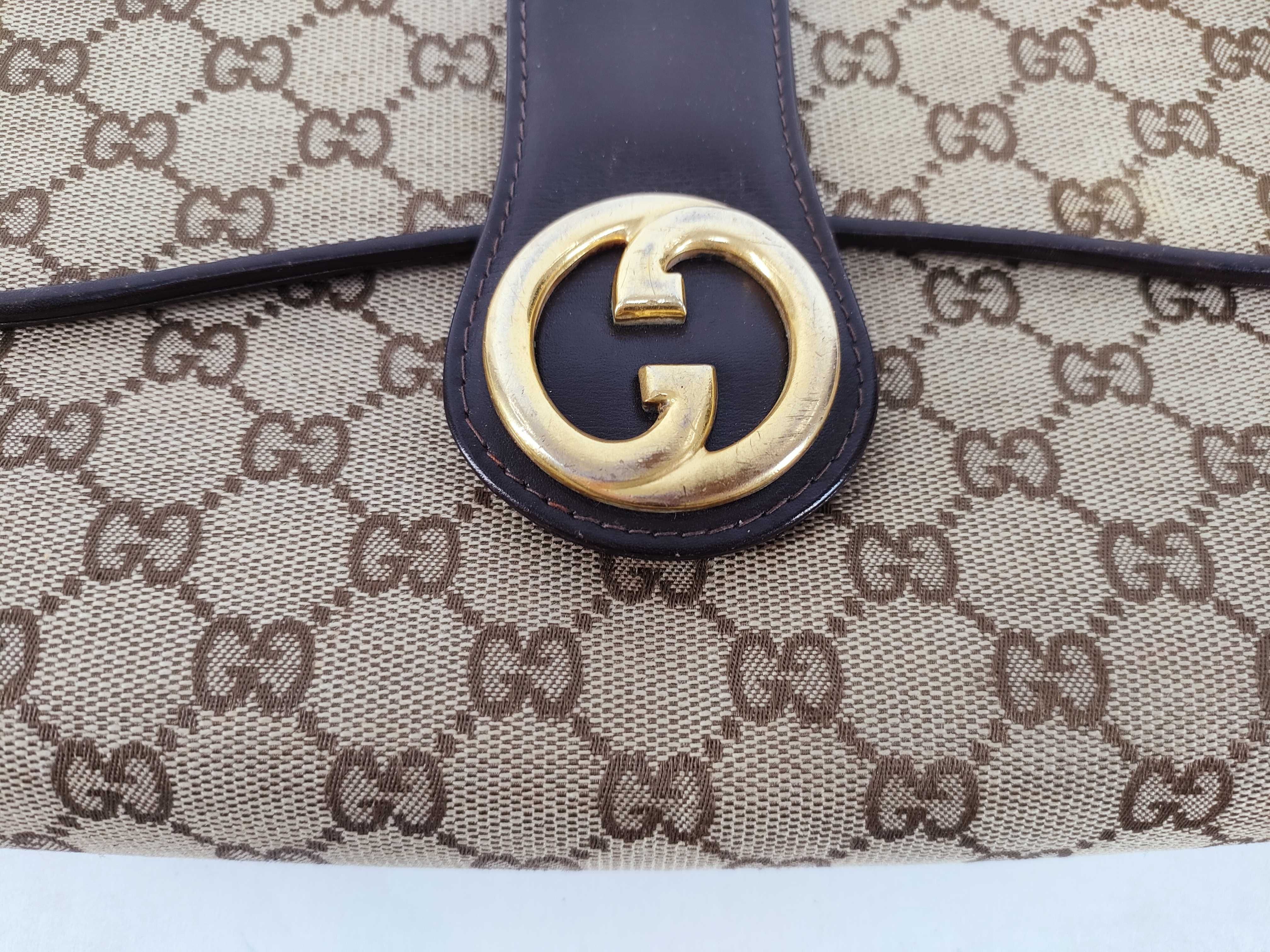 GG Canvas Chain Shoulder Bag — view 8