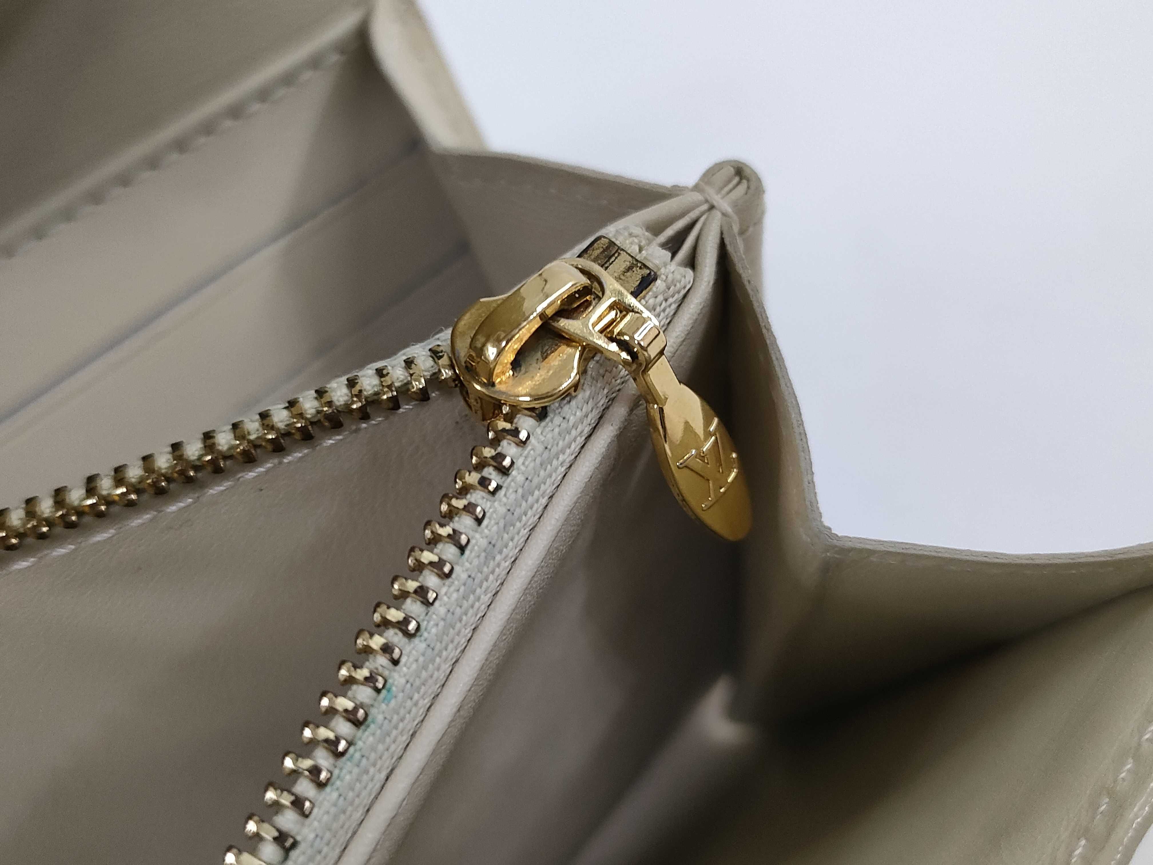 Vernis Sarah Long Wallet — view 11
