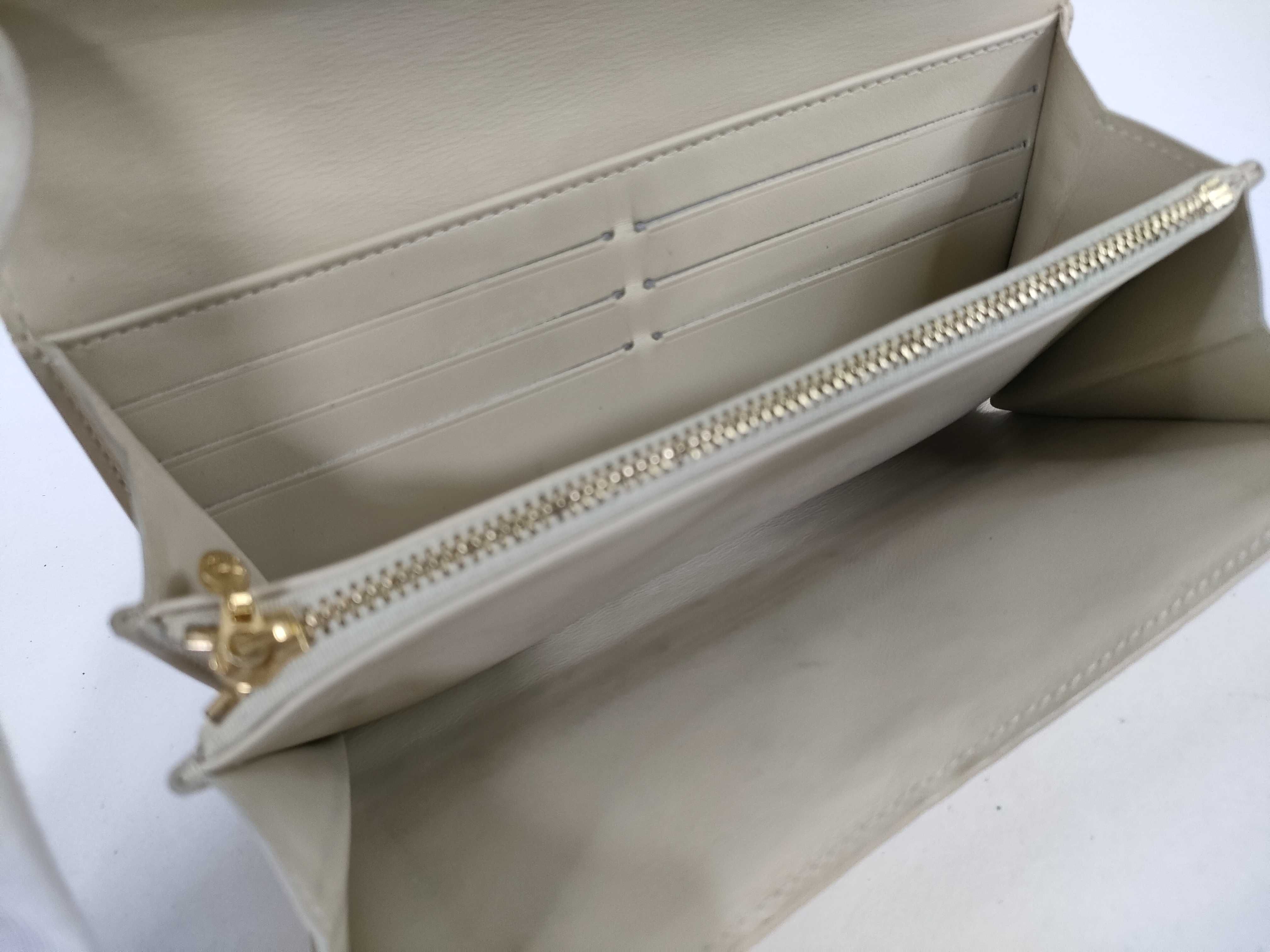 Vernis Sarah Long Wallet — view 8
