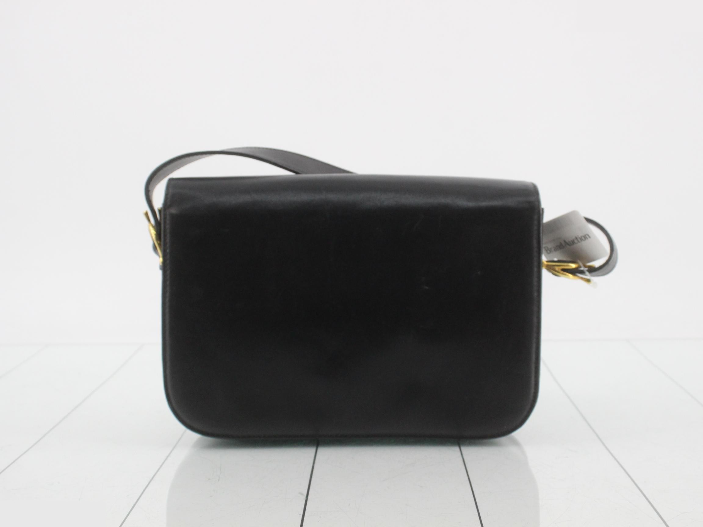Vintage carriage hardware shoulder bag — view 2