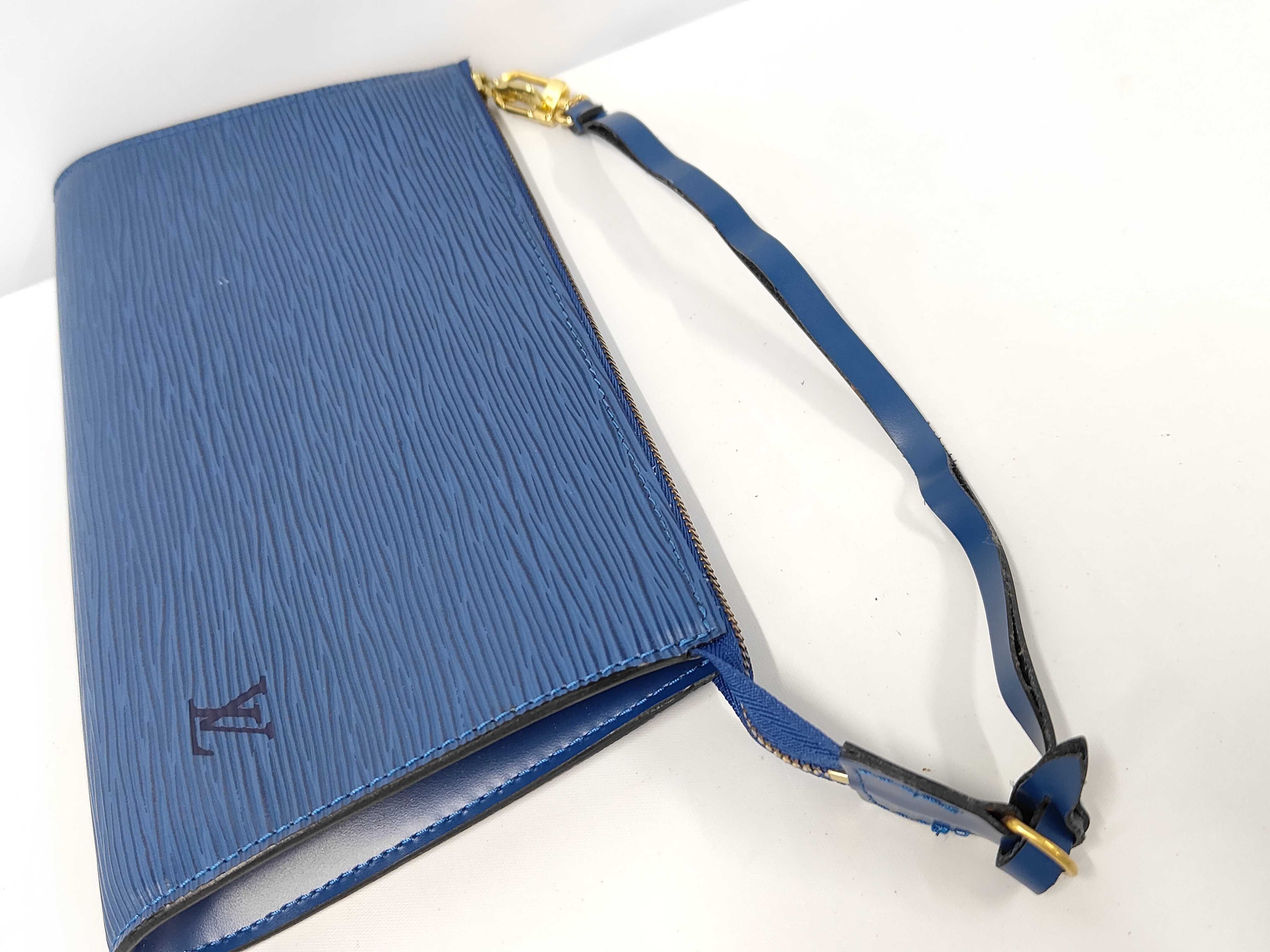 Epi Pochette Bag M52945 AR0918 Pouch — view 5