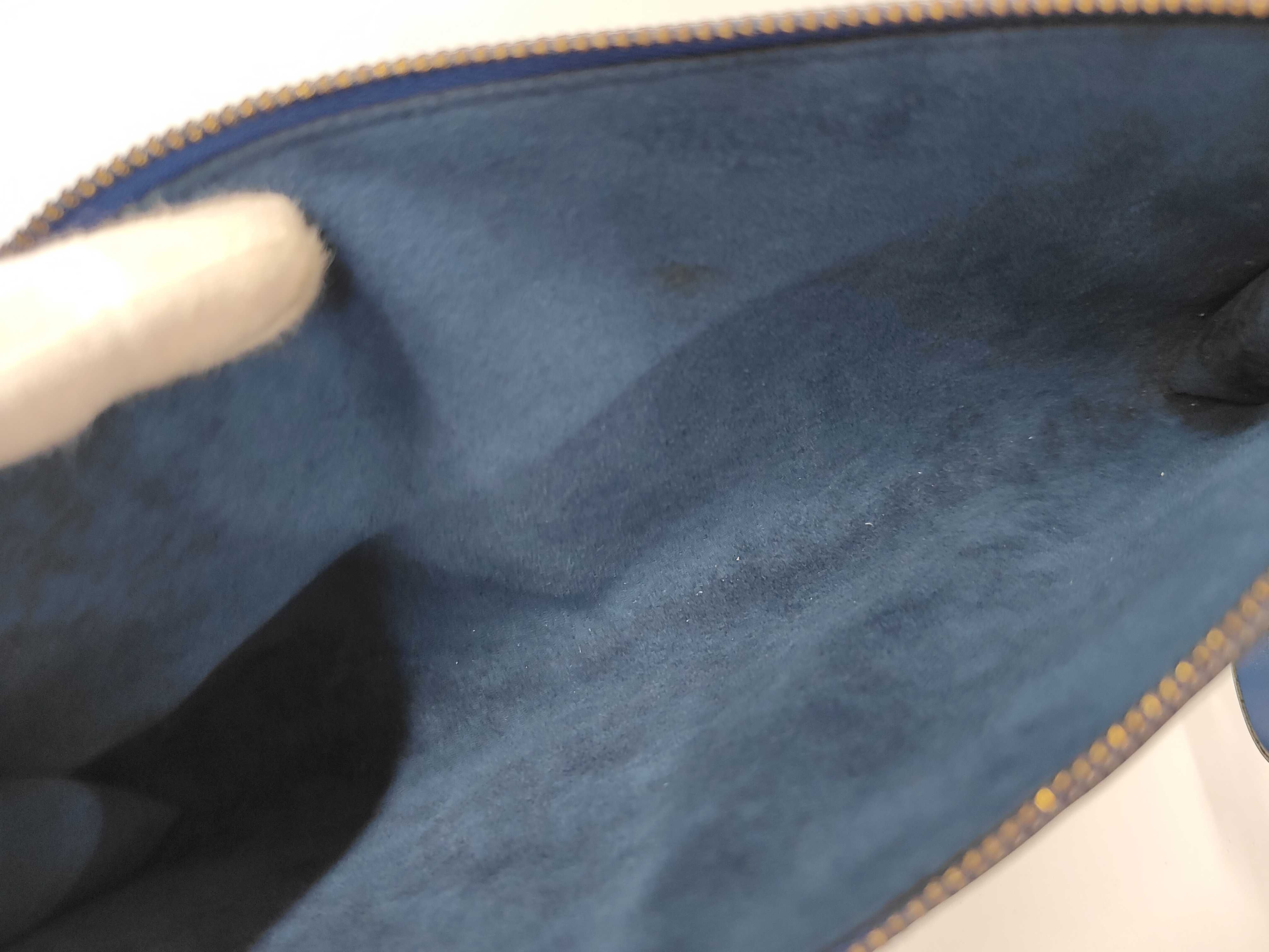 Epi Pochette Bag M52945 AR0918 Pouch — view 10