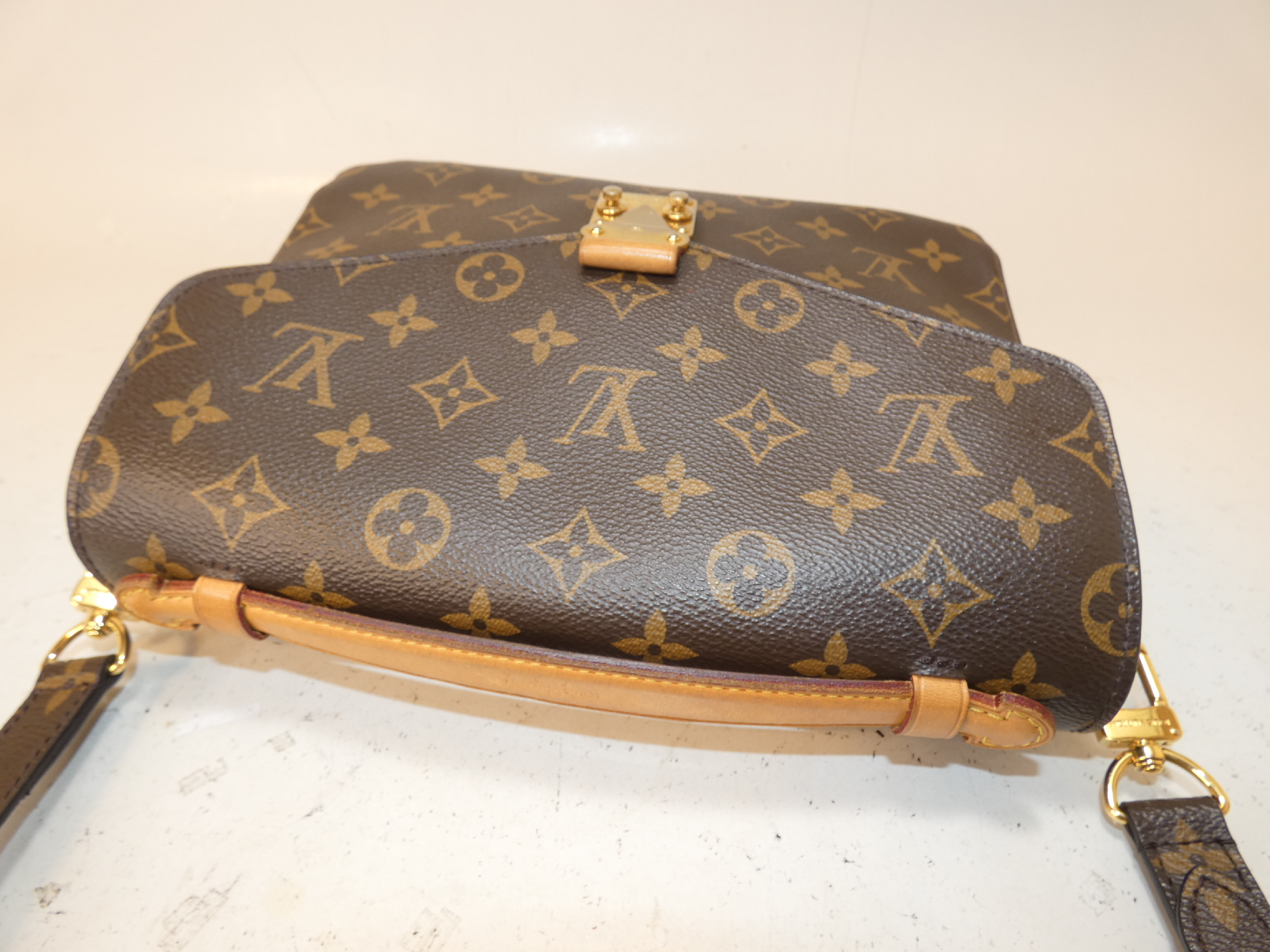2-way Metis Monogram Hand Shoulder Bag — view 3