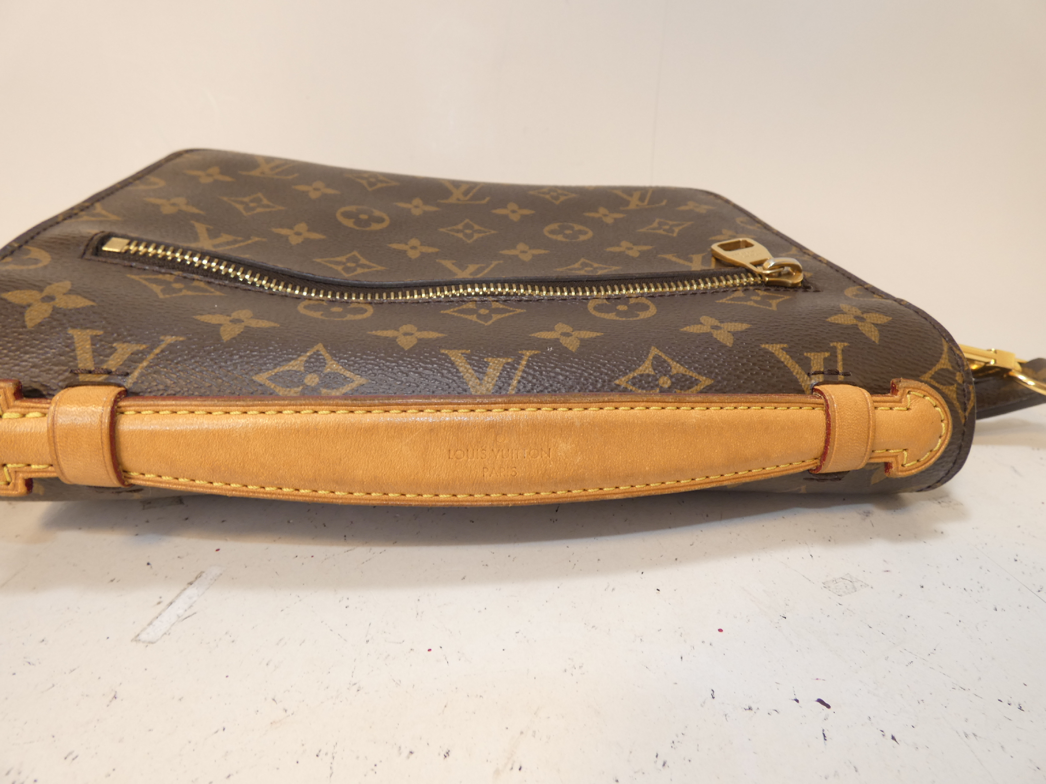 2-way Metis Monogram Hand Shoulder Bag — view 4