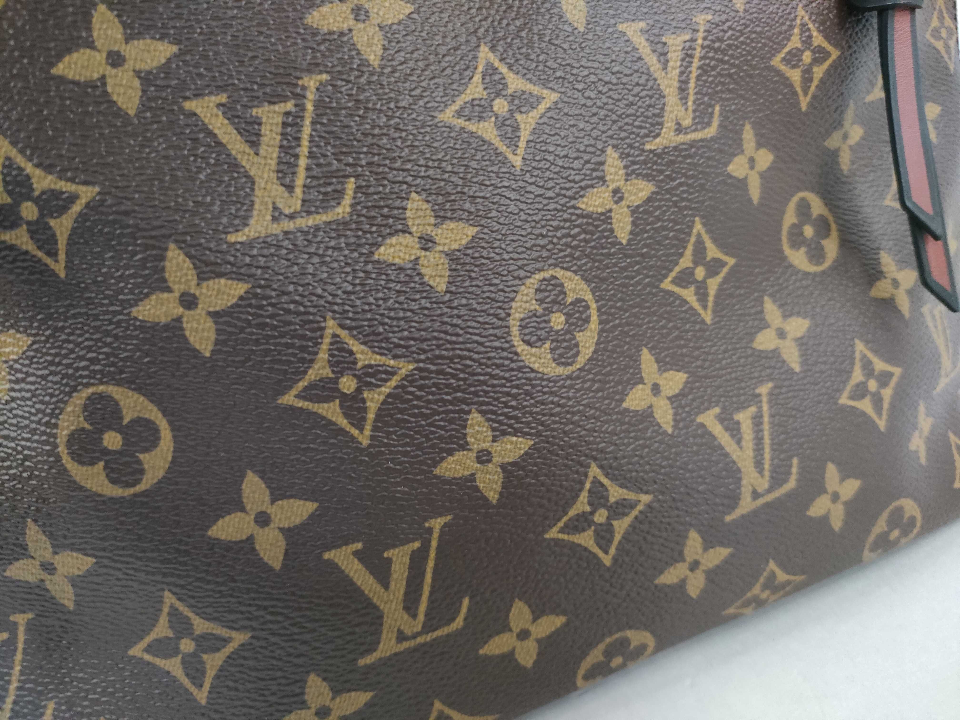 Monogram Tuileries Besace Shoulder Bag — view 13