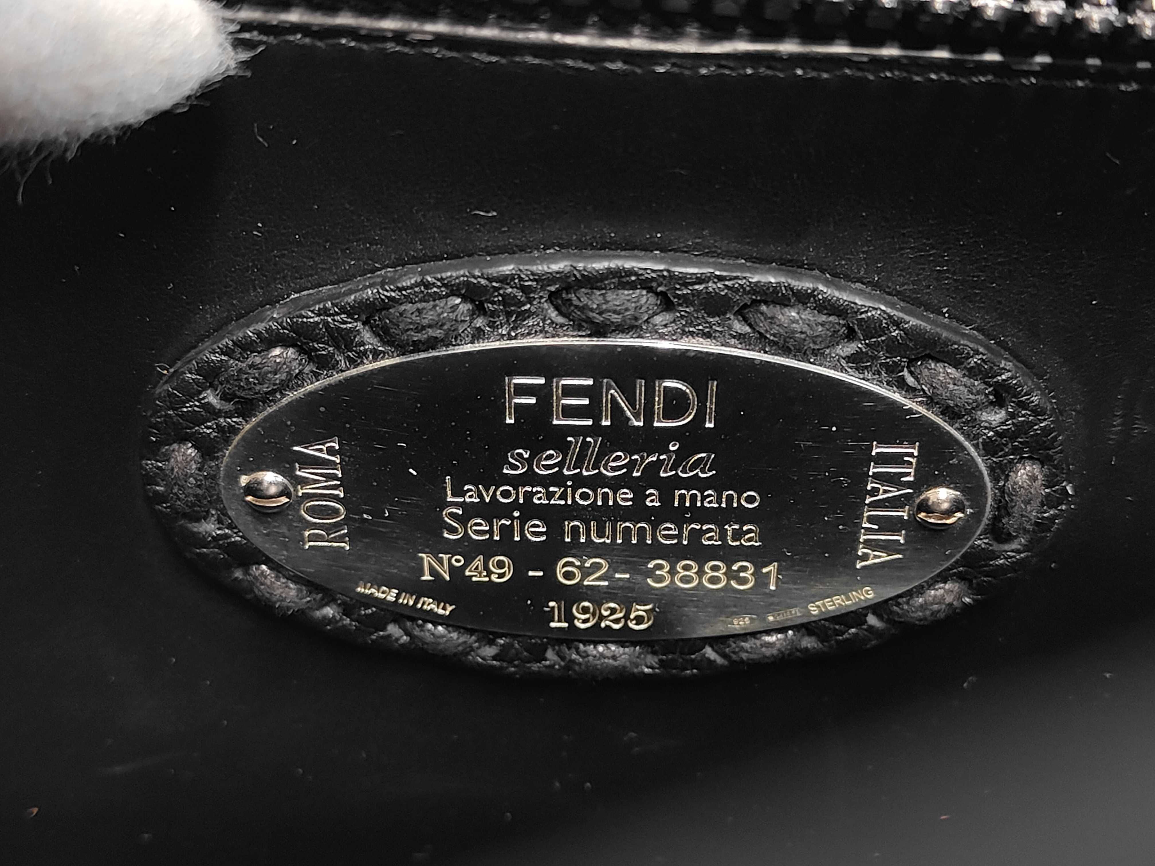 Peekaboo Selleria ISeeU Small Mini Handbag with Shoulder Strap — view 7