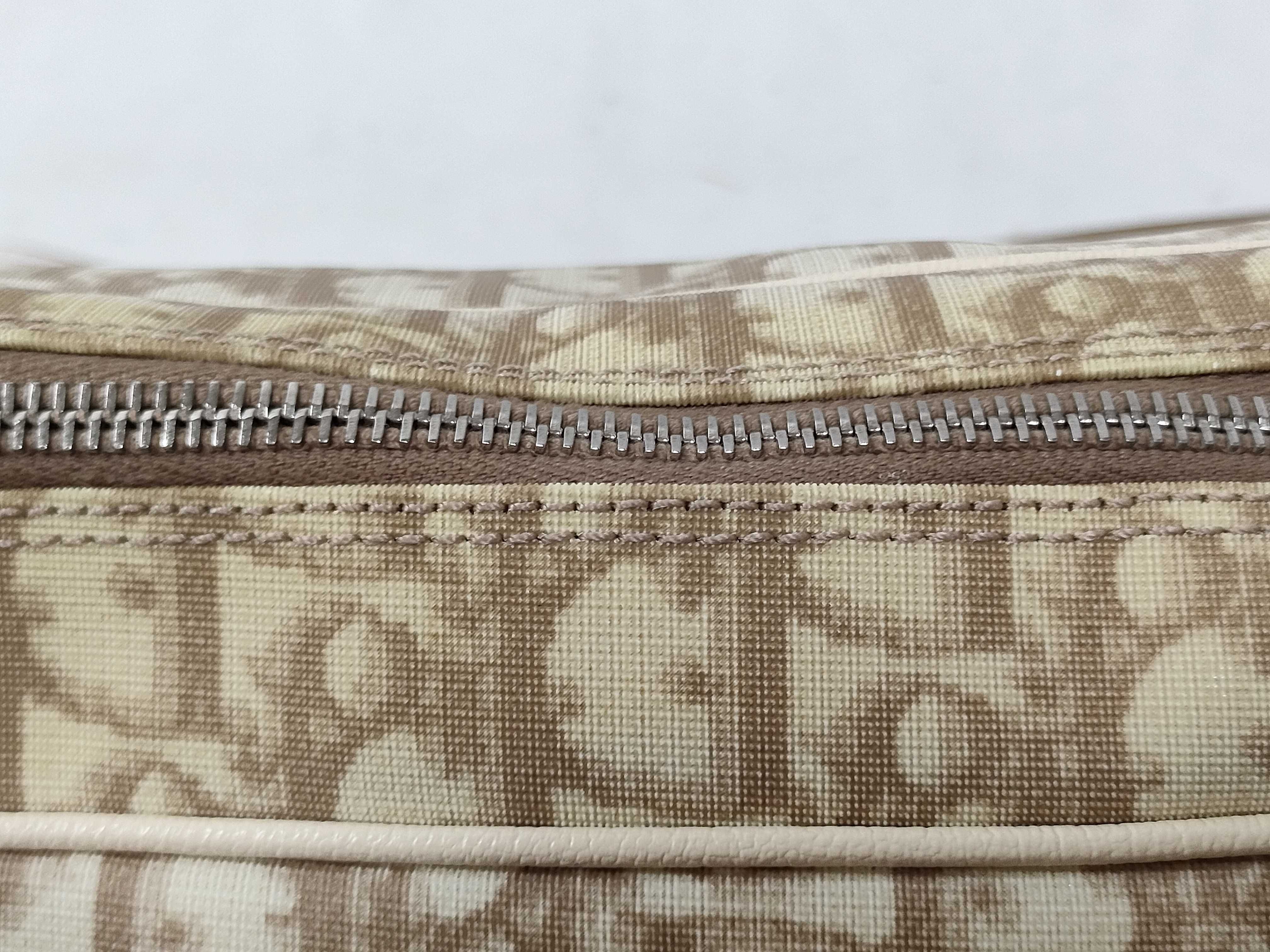 shoulder bag — view 3