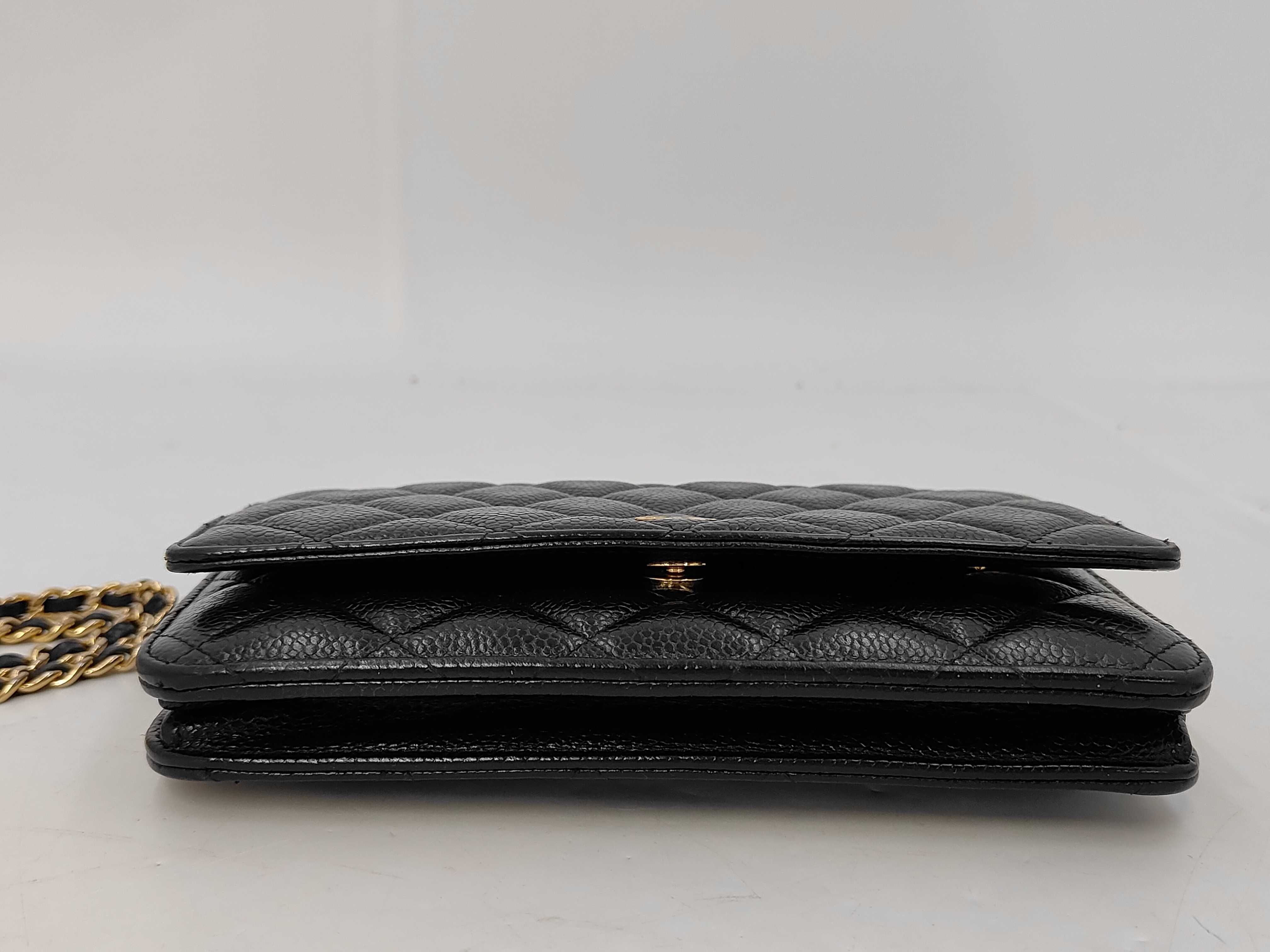 Chain Wallet Matelassé Caviar Leather Black Serial Number 29 Shoulder Bag — view 4