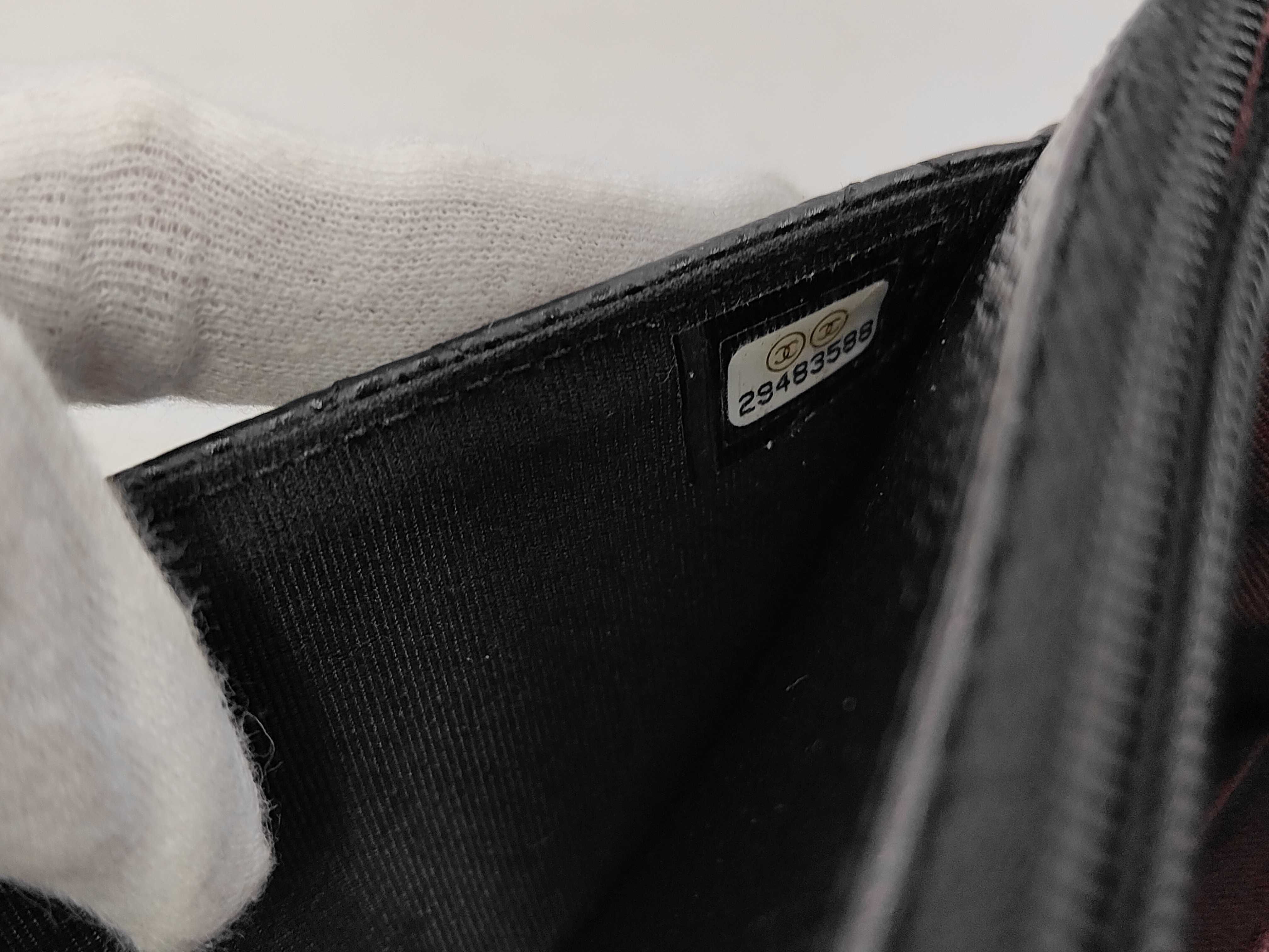 Chain Wallet Matelassé Caviar Leather Black Serial Number 29 Shoulder Bag — view 9