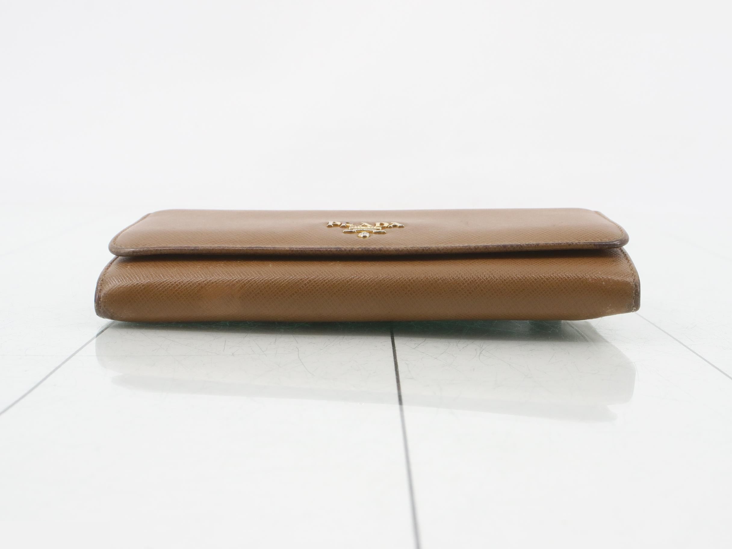 Saffiano bag, flap, long wallet, camel — view 3