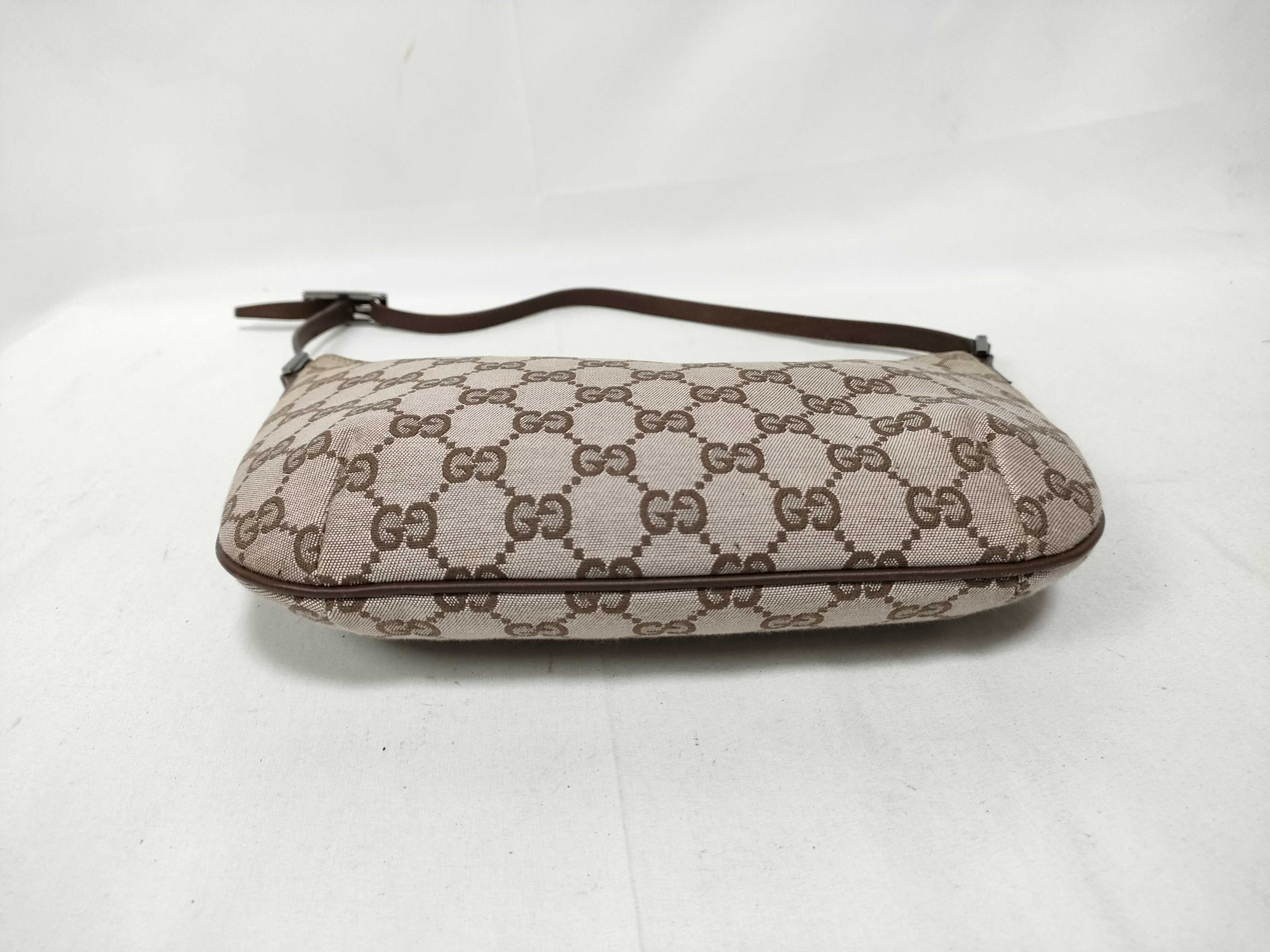 One-Shoulder GG Canvas Accessory Pouch 005 0813 Pouch — view 3