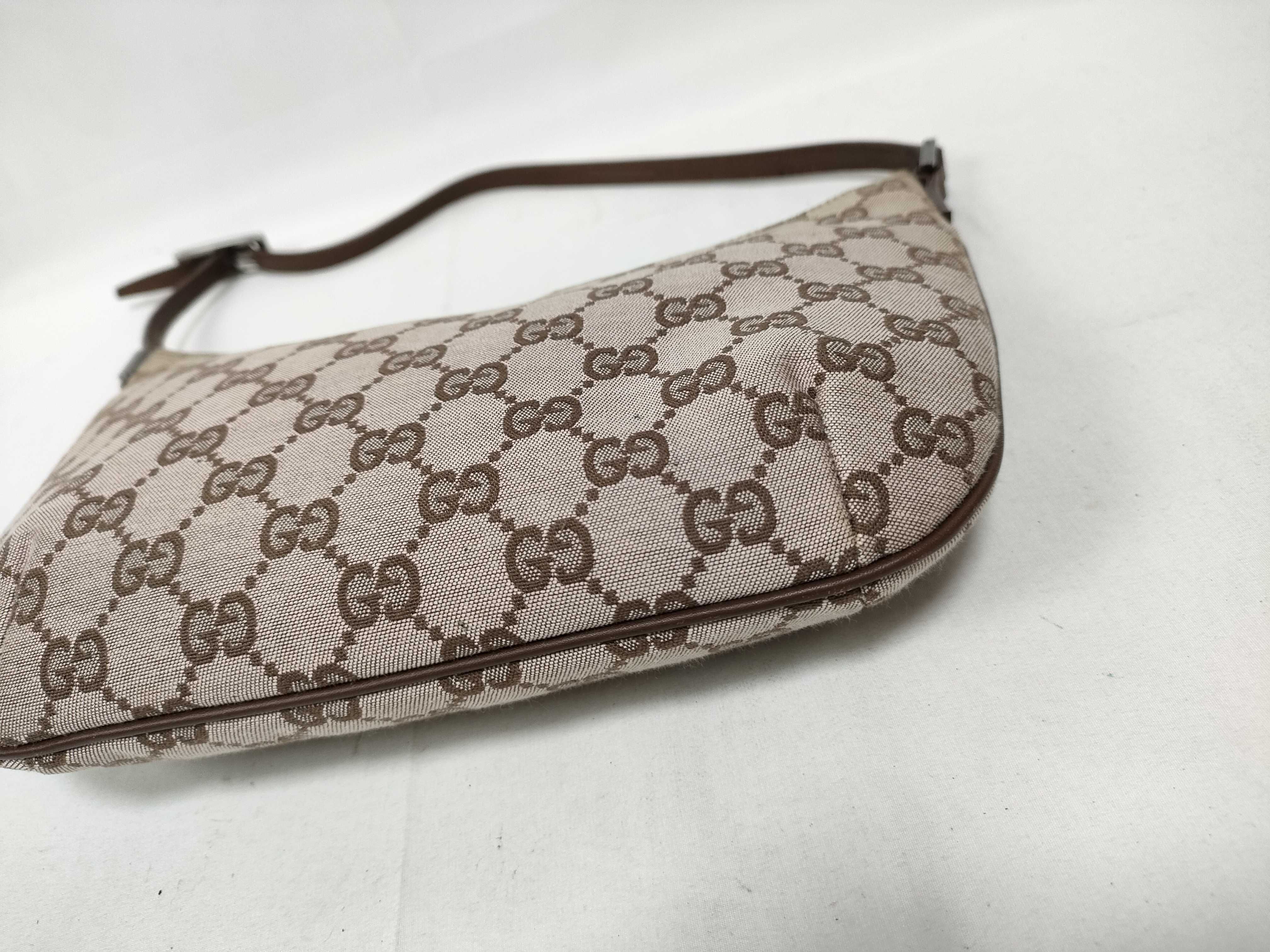 One-Shoulder GG Canvas Accessory Pouch 005 0813 Pouch — view 4
