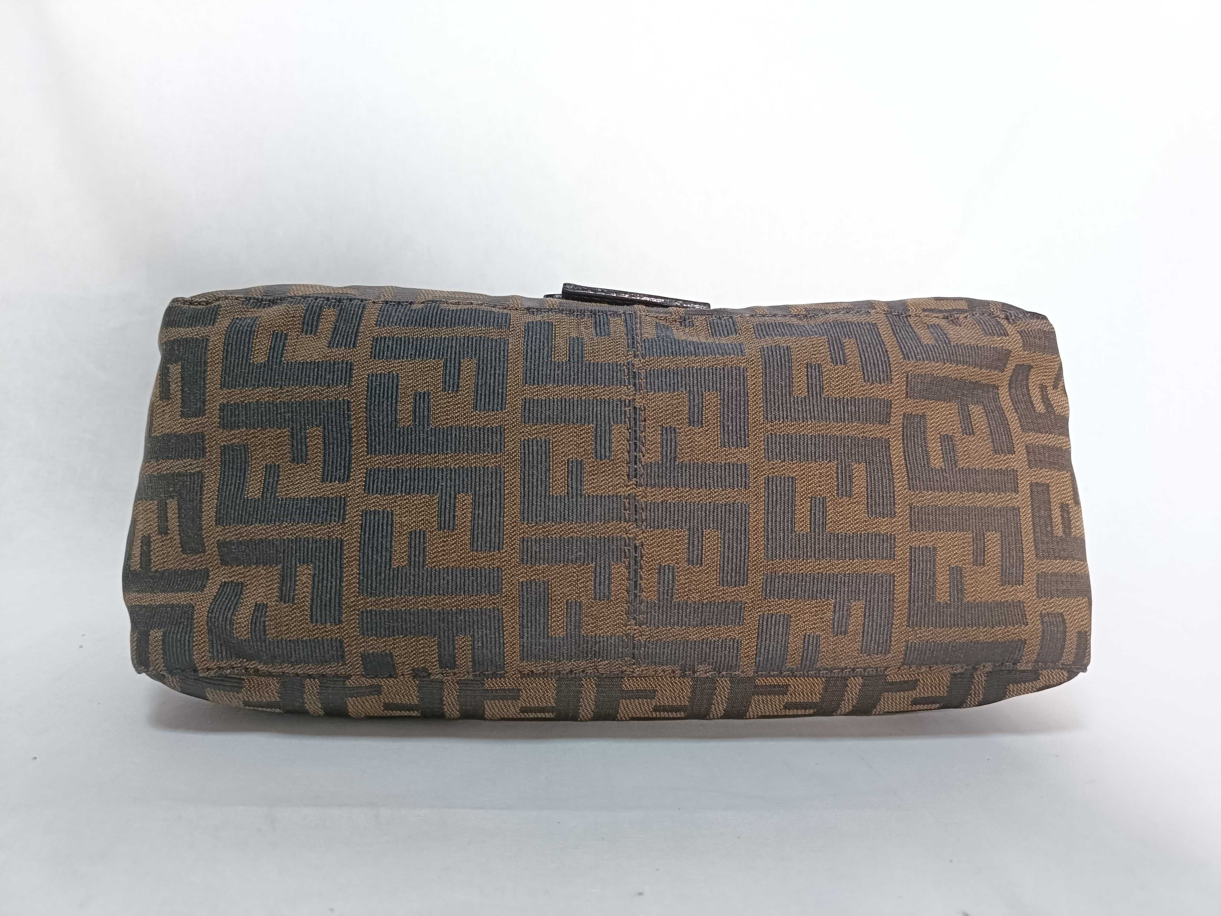 handbag — view 3