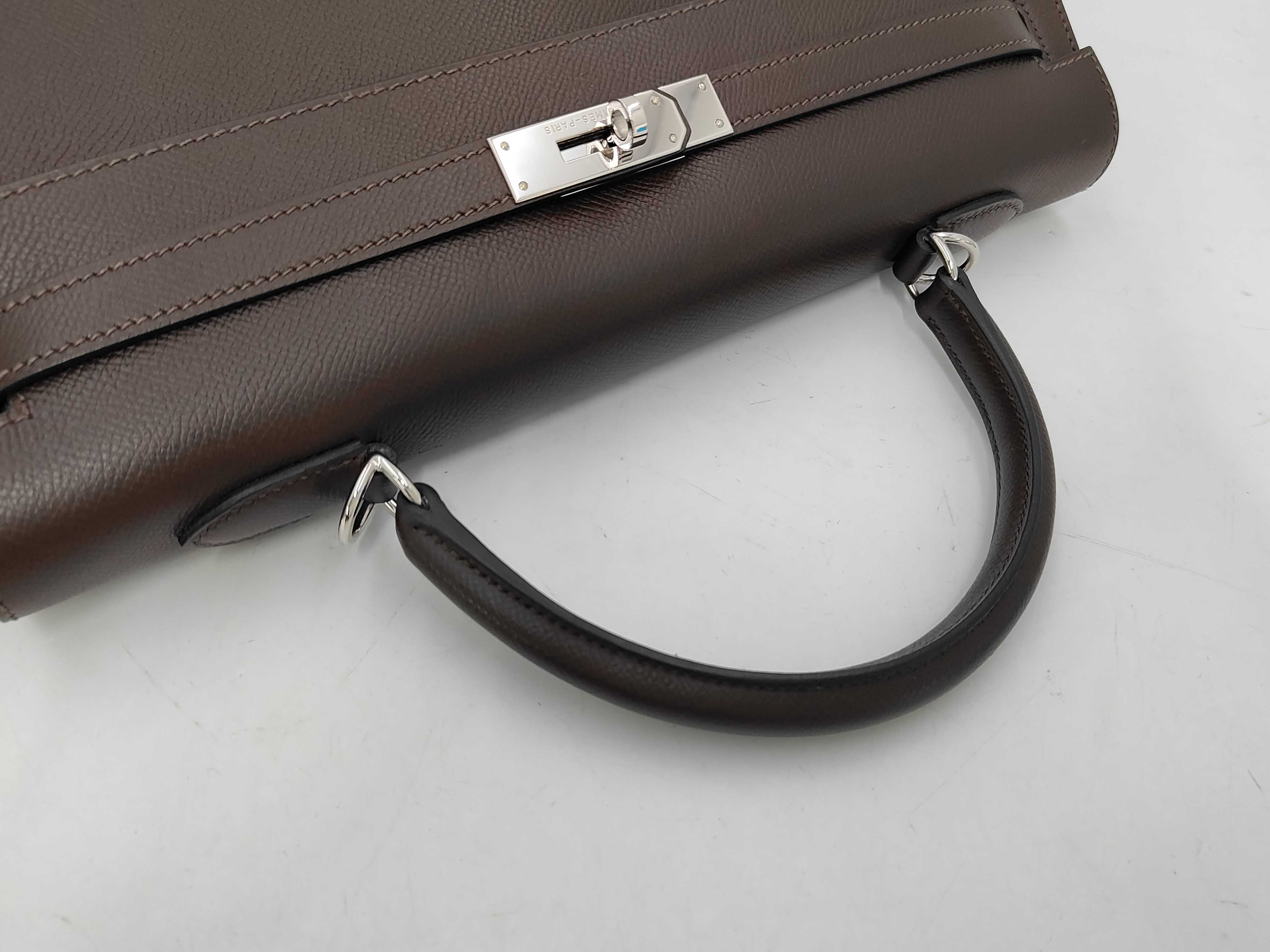 Kelly 35, 2-way bag, Epsom leather, dark brown, silver hardware, N stamp, includes dust bag, strap, rain cover, clochette, key, and 2 keys. 35x25x13cm, shoulder strap approx. 9cm. Handbag. — view 3