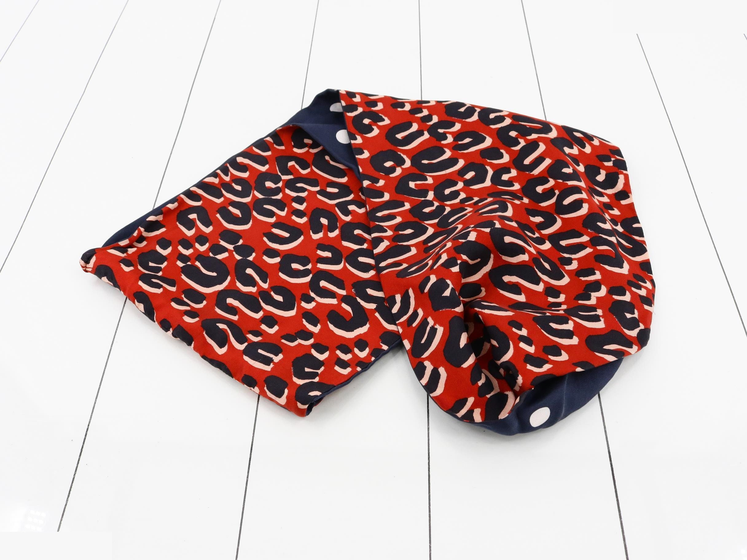 Leopard print snood scarf — view 2
