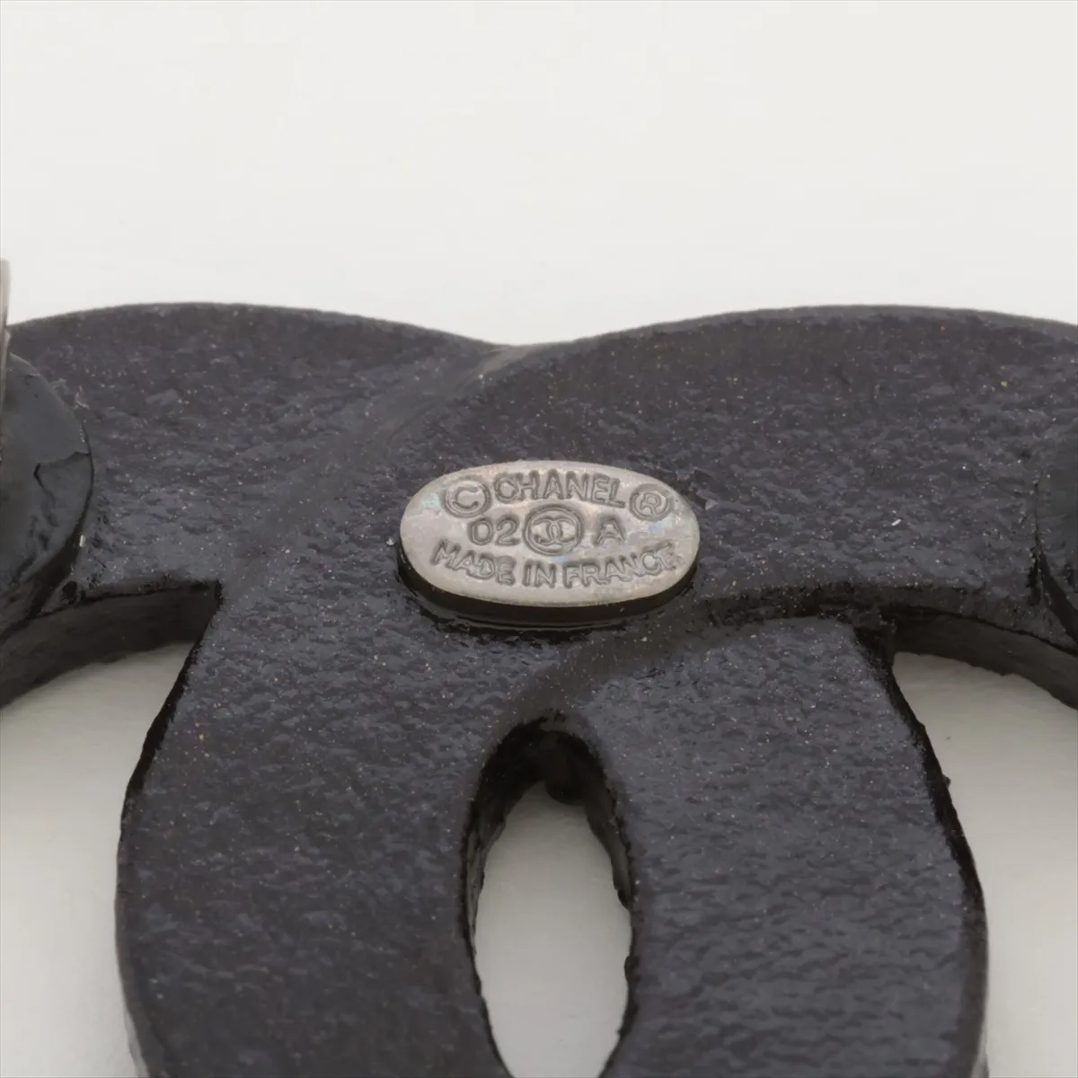 Coco Mark 02A Brooch, Metal x Rhinestone, Black. — view 4